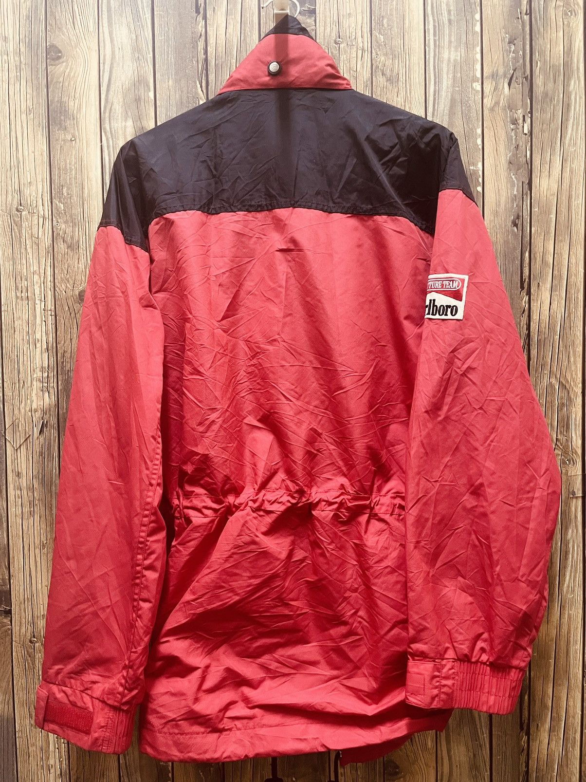 Vintage Vintage Marlboro Adventure Team Cigarettes Hooded Jacket Size US L / EU 52-54 / 3 - 7 Thumbnail