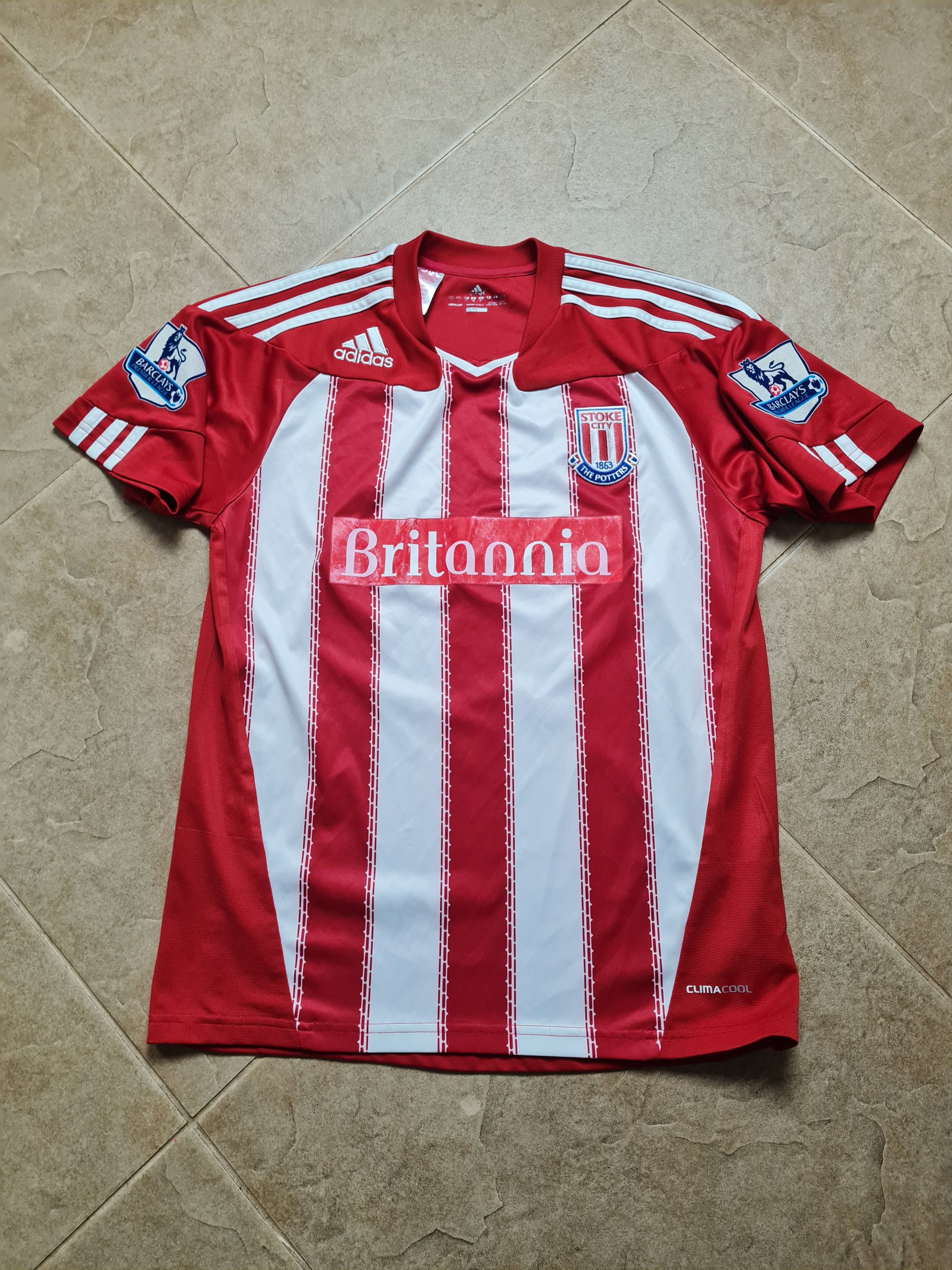 Adidas Jersey Adidas #9 Jones Stoke City 2010/11 Soccer Shirt Size US XS / EU 42 / 0 - 9 Thumbnail