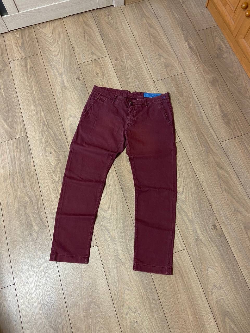 Jacob Cohen Jacob Cohen Light Washed Burgundy Bobby Model Pants Size US 35 - 1 Thumbnail