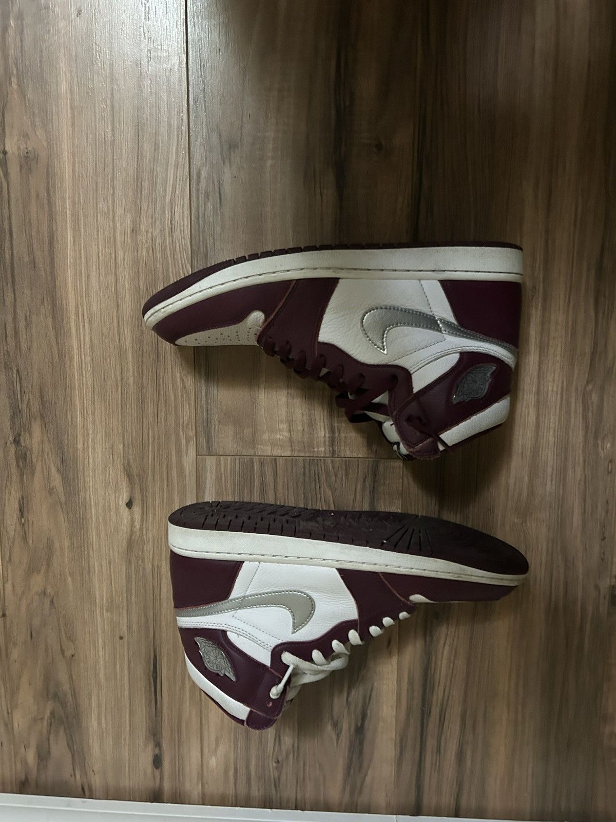 Jordan Brand × Nike Air Jordan 1 Retro High OG ‘Bordeaux Size US 11.5 / EU 44-45 - 5 Thumbnail