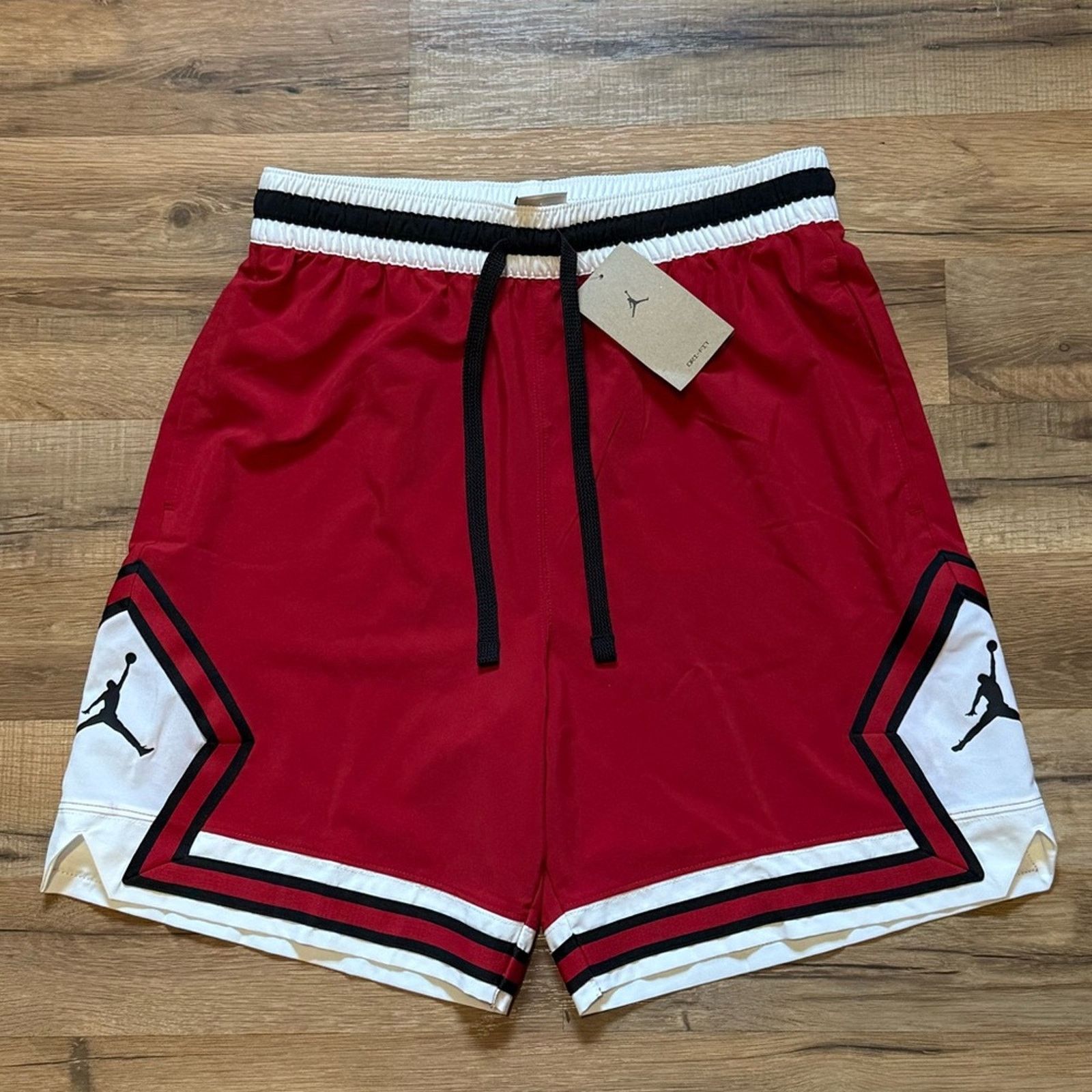 Jordan Brand Jordan Dri-Fit Diamond Chicago Shorts Size US 30 / EU 46 - 1 Thumbnail