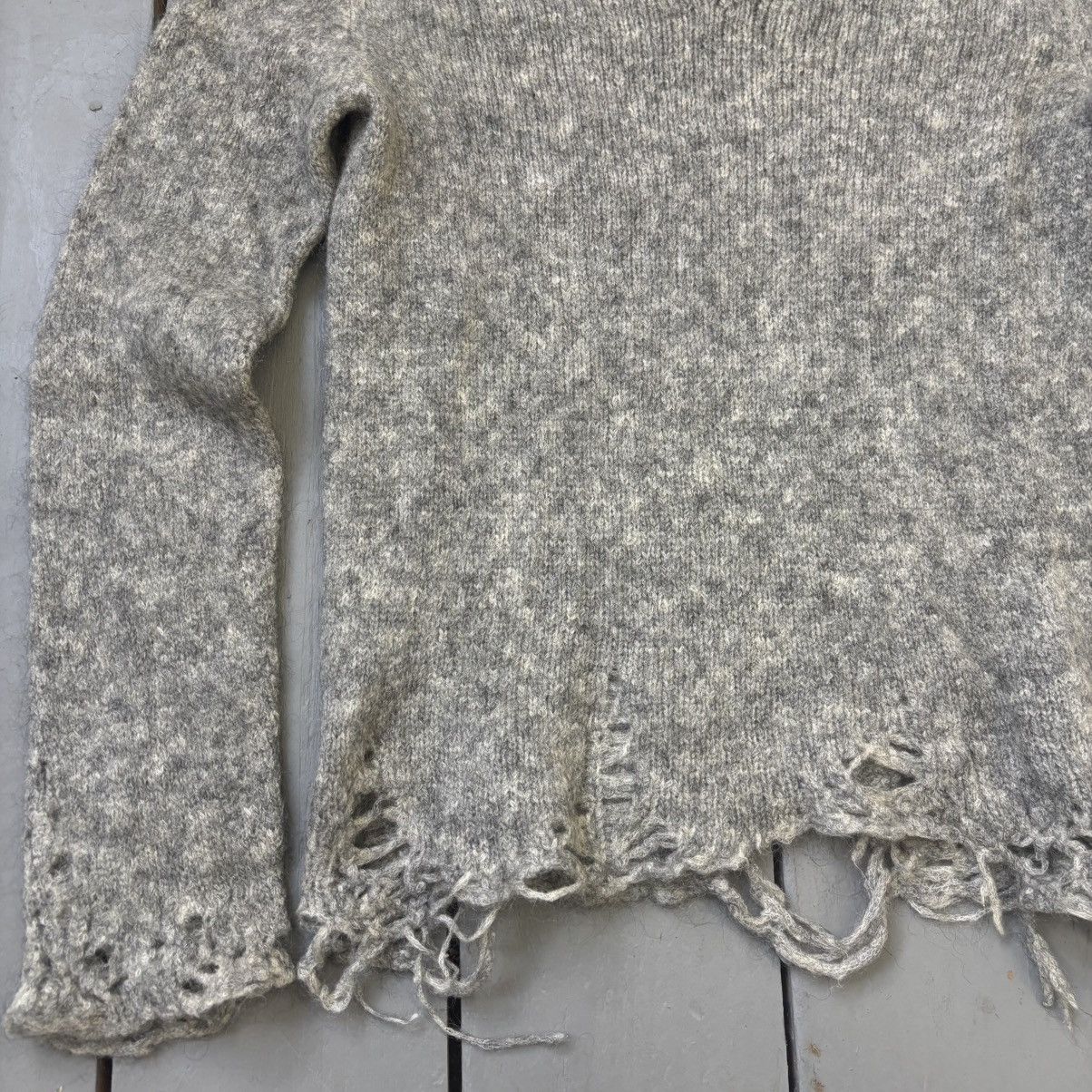 Number (N)ine AW2009 ‘A Closed Feeling’ Distressed Knit Sweater Size US M / EU 48-50 / 2 - 2 Thumbnail