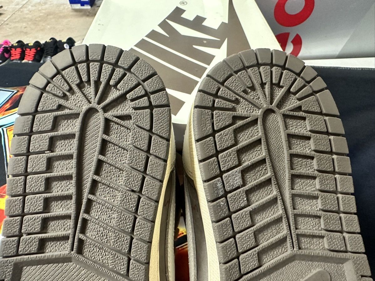 Nike × Travis Scott Travis scott low reverse mocha Size US 10.5 / EU 43-44 - 12 Thumbnail