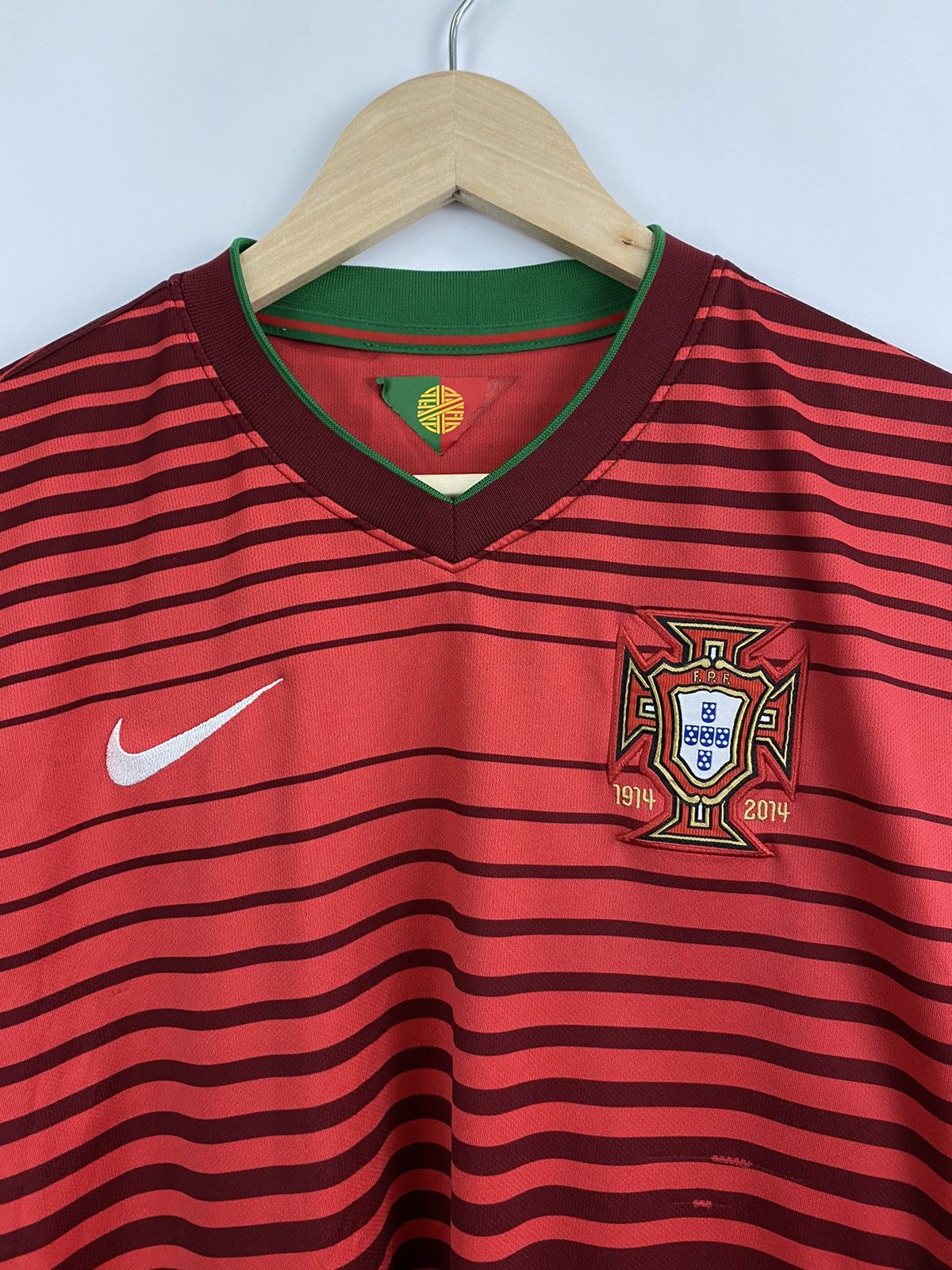 Nike 🇵🇹 Vintage 2014 Nike Portugal t-shirt rare retro hype Y2K Size US L / EU 52-54 / 3 - 3 Thumbnail