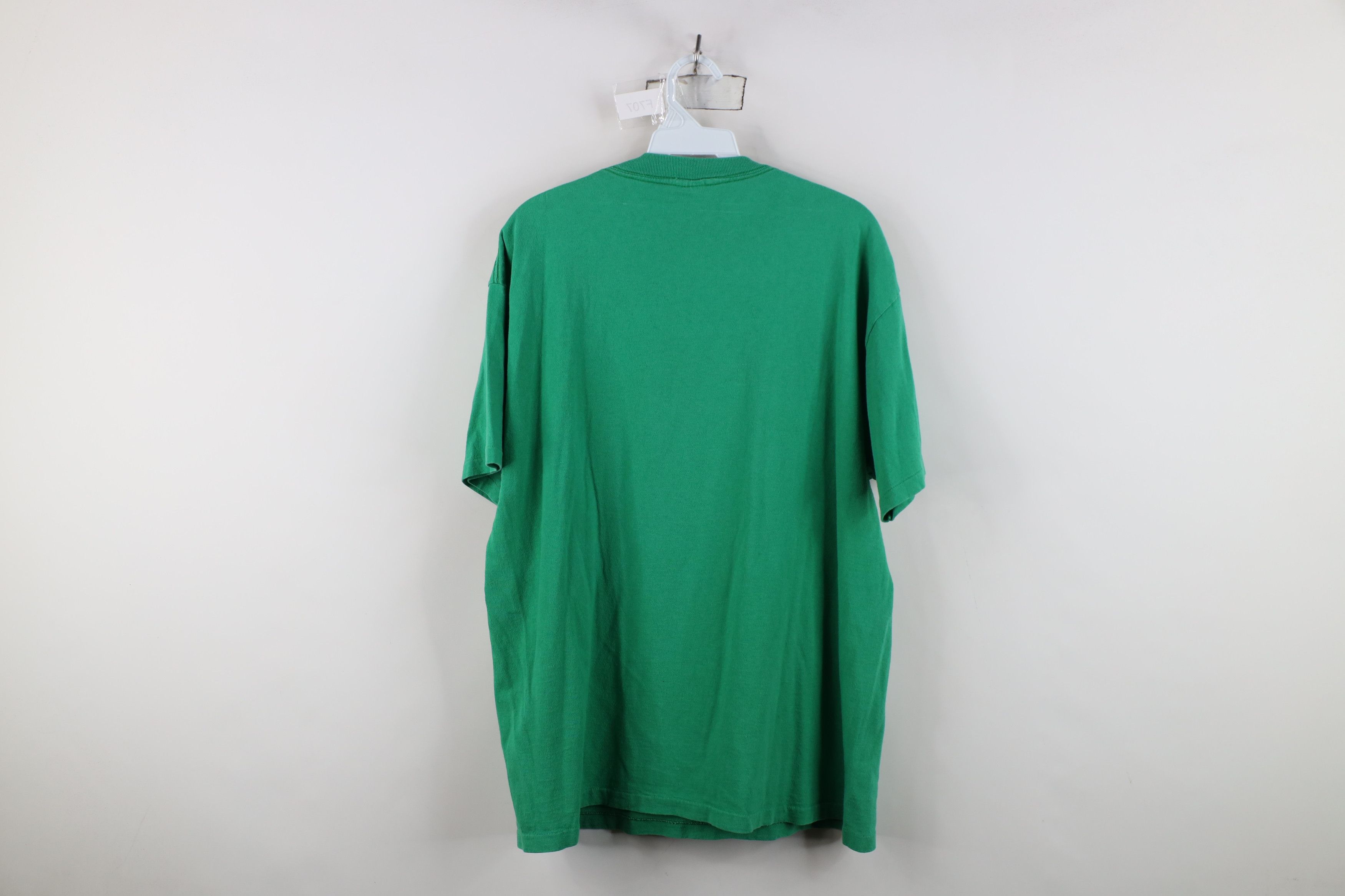 Vintage Vintage 90s Looney Tunes St Patricks Day T-Shirt Green USA Size US L / EU 52-54 / 3 - 13 Thumbnail