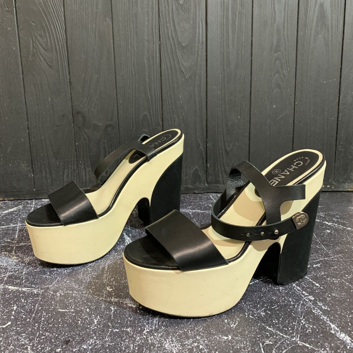 Chanel Women's CHANEL Ankle Strap Platform Sandals Leather Size 40 Size US 10 / IT 40 - 5 Thumbnail