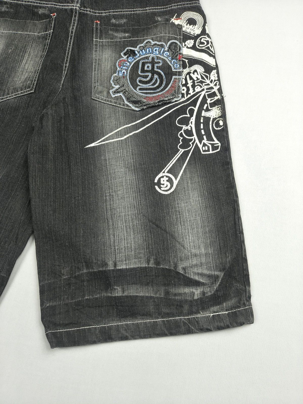 Southpole Five Jungle & Co Graphic Denim Shorts Y2K Streetwear (061) Size US 36 / EU 52 - 9 Thumbnail