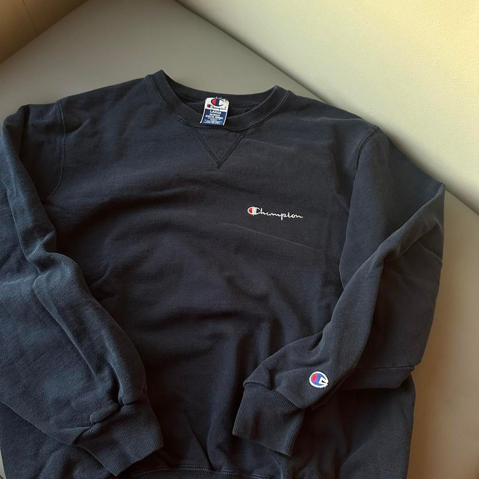 Champion × Vintage Vintage 90s Worn Champion Reverse Weave Cotton Crewneck Size US L / EU 52-54 / 3 - 4 Thumbnail