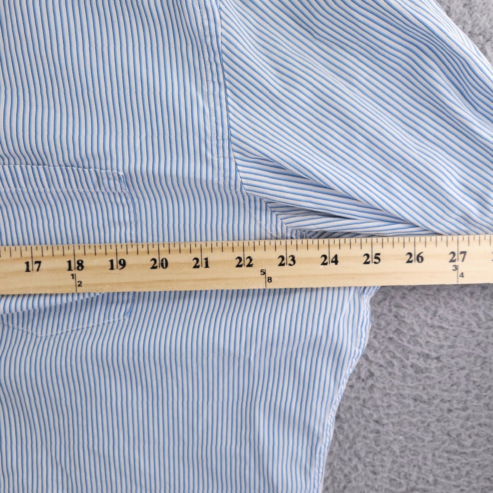 Banana Republic Banana Republic Shirt Mens XL Long Sleeve Button Blue White Striped 17-17.5 Button-Up Collared Mens XL Blue Striped Vintage: No Size US XL / EU 56 / 4 - 6 Thumbnail