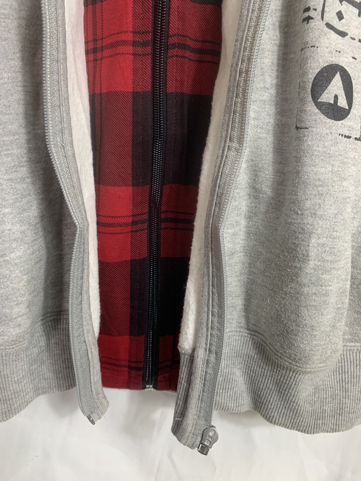 Japanese Brand Airwalk Doublelayer Zip style Size US M / EU 48-50 / 2 - 14 Thumbnail