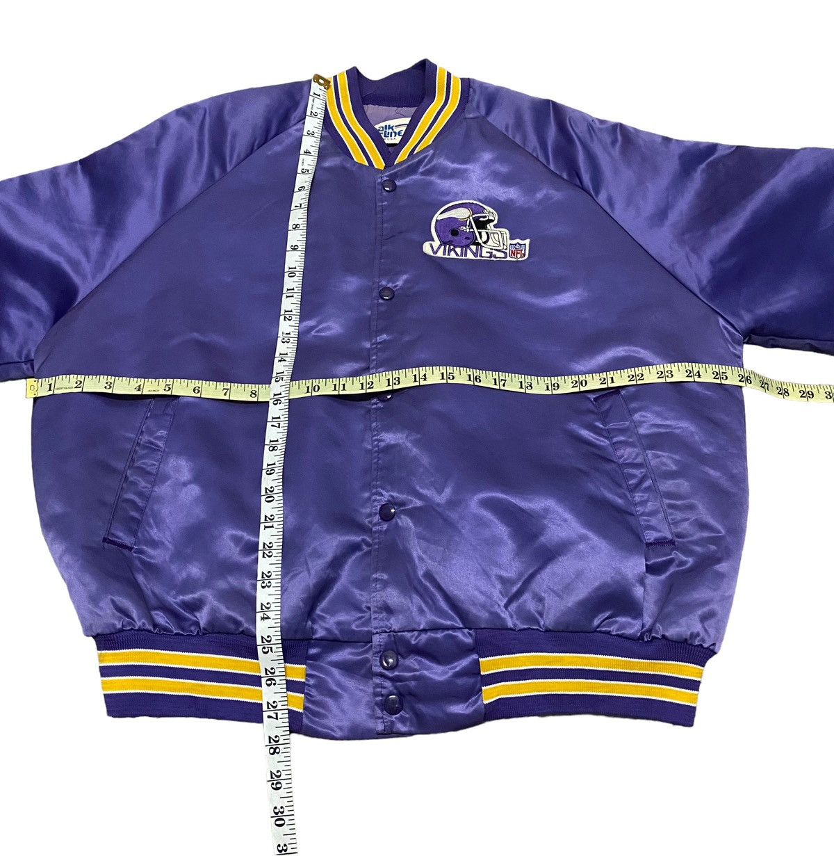 NFL Vintage minnesota viking nfl chalk line satin bomber jacket Size US XL / EU 56 / 4 - 4 Thumbnail
