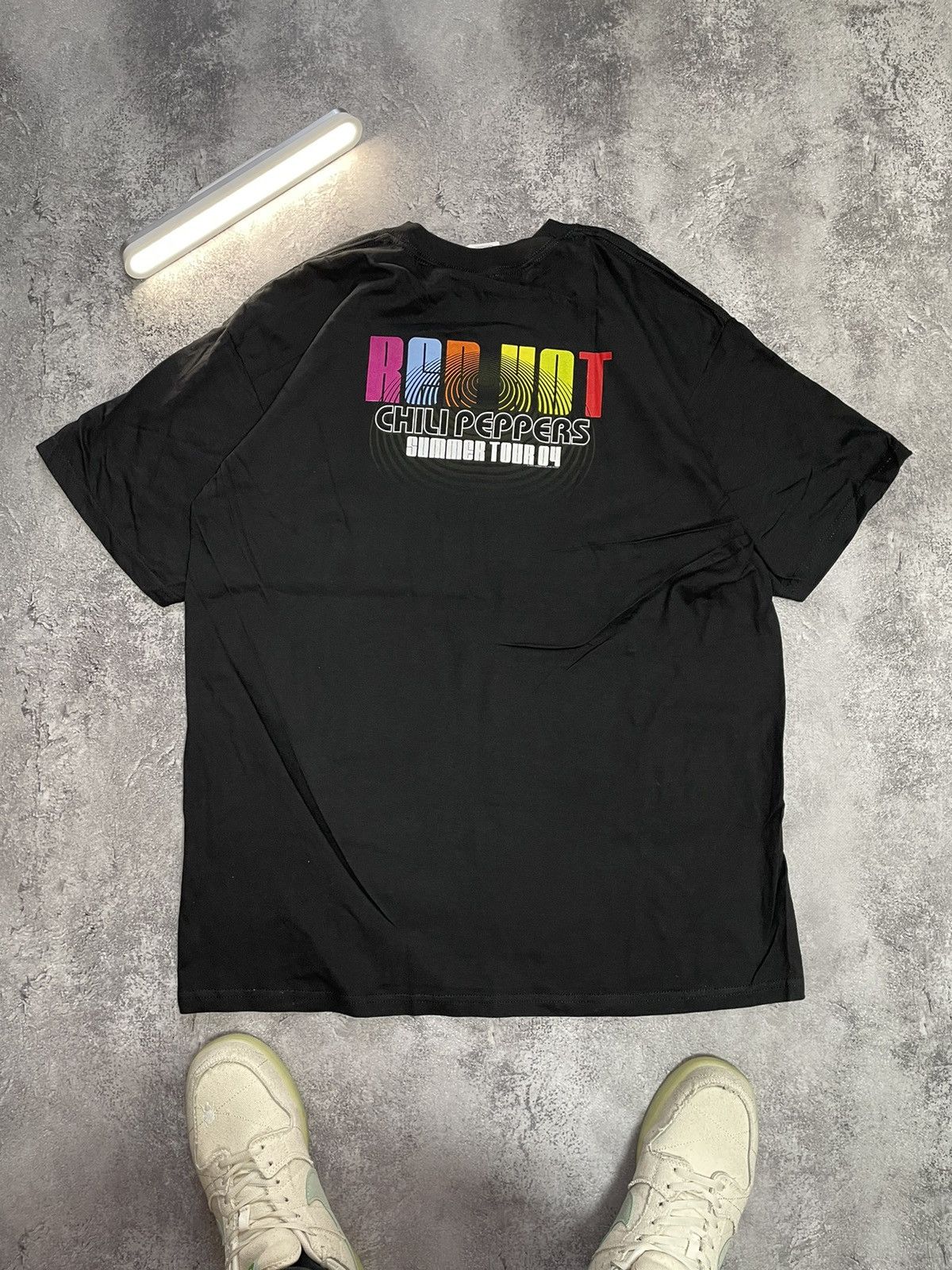 Band Tees Vintage RHCP RED HOT CHILI PEPPERS Tour ’04 Dead‑Stock XL Size US XL / EU 56 / 4 - 5 Thumbnail