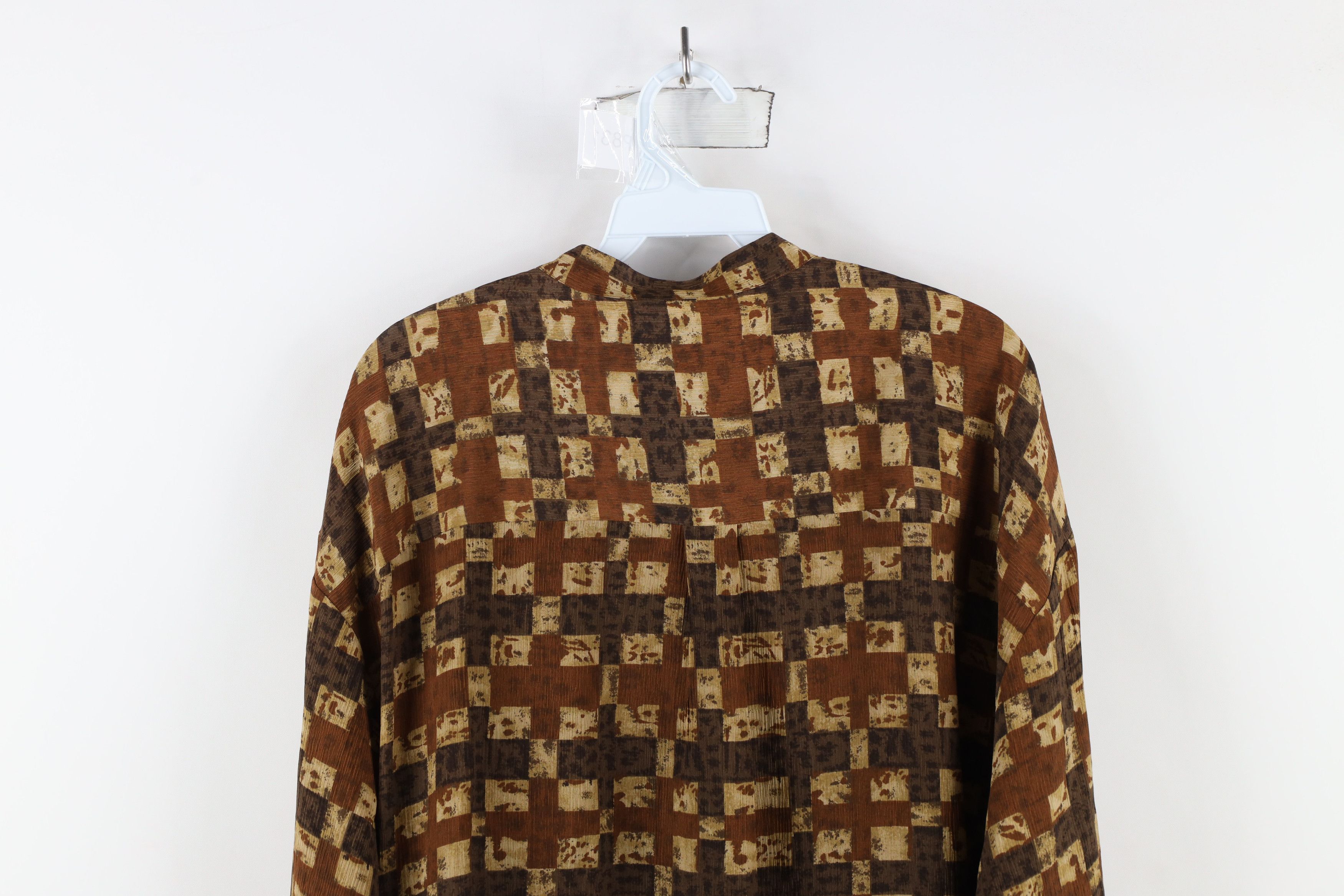 Vintage Vintage 90s Streetwear Band Collar Button Shirt Earth Tone Size US L / EU 52-54 / 3 - 9 Thumbnail