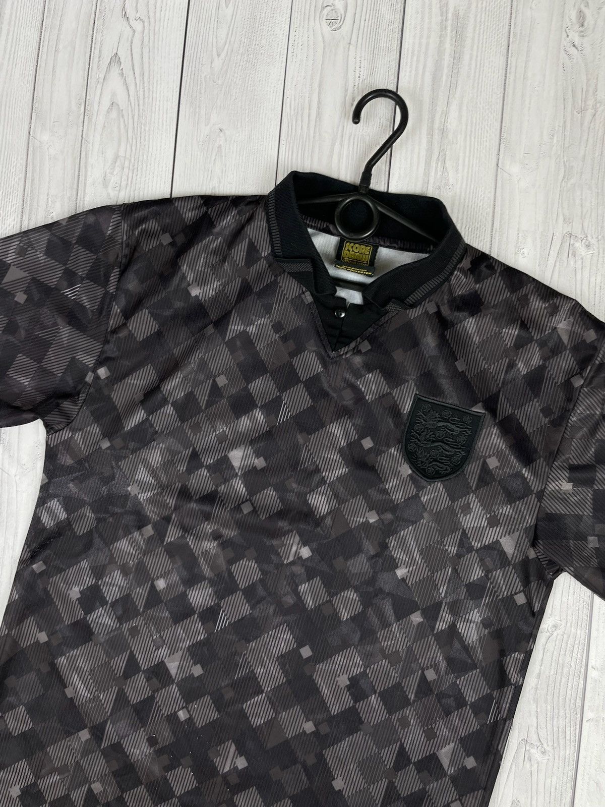 Vintage Vintage England soccer jersey retro rare black size M Size US M / EU 48-50 / 2 - 3 Thumbnail