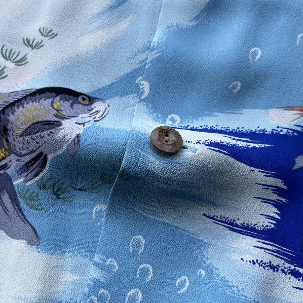 Sun Surf × Toyo Enterprises Sun surf rayon crepe gold fish koi by toyo enterprise Size US M / EU 48-50 / 2 - 5 Thumbnail