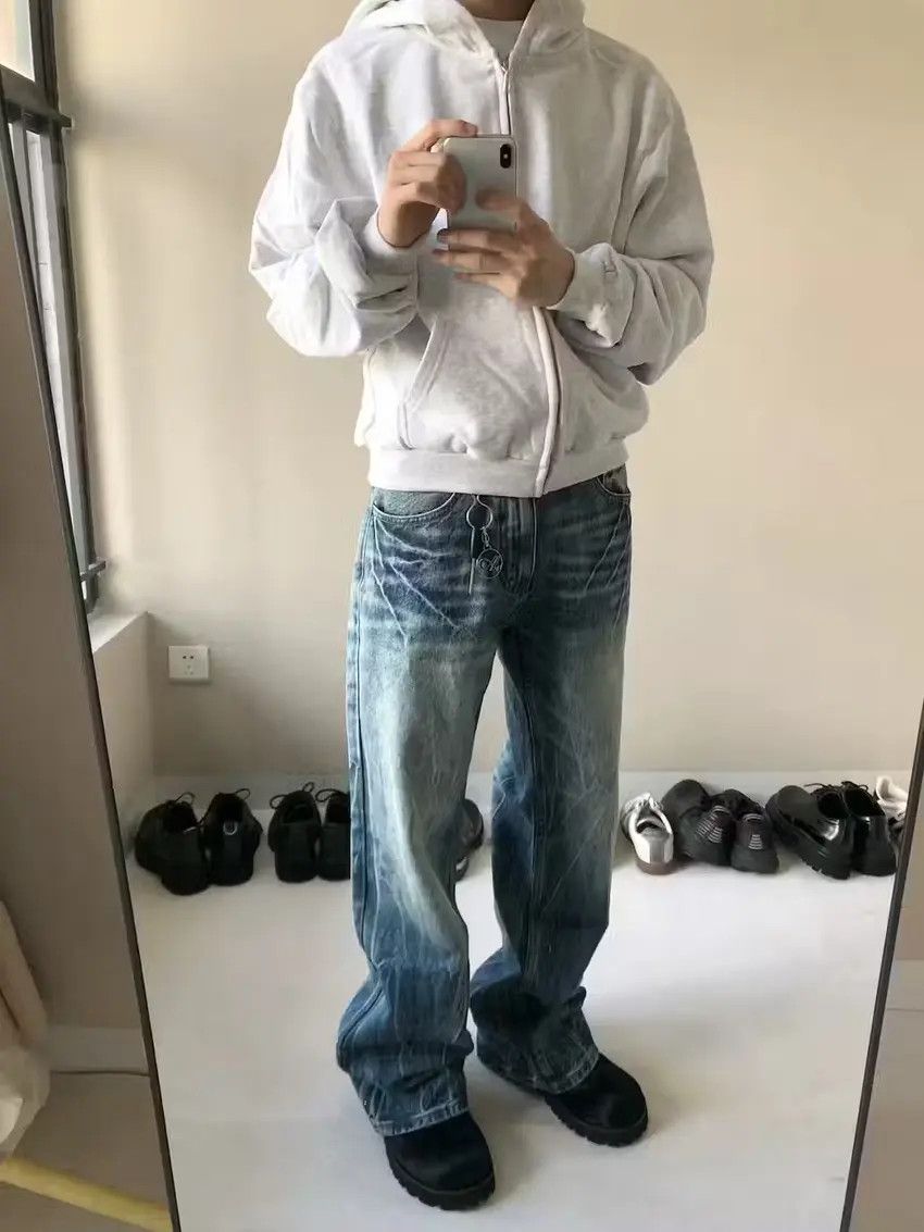 Designer × Japanese Brand Faded blue y2k washed gradient baggy jeans Size US 34 / EU 50 - 2 Thumbnail
