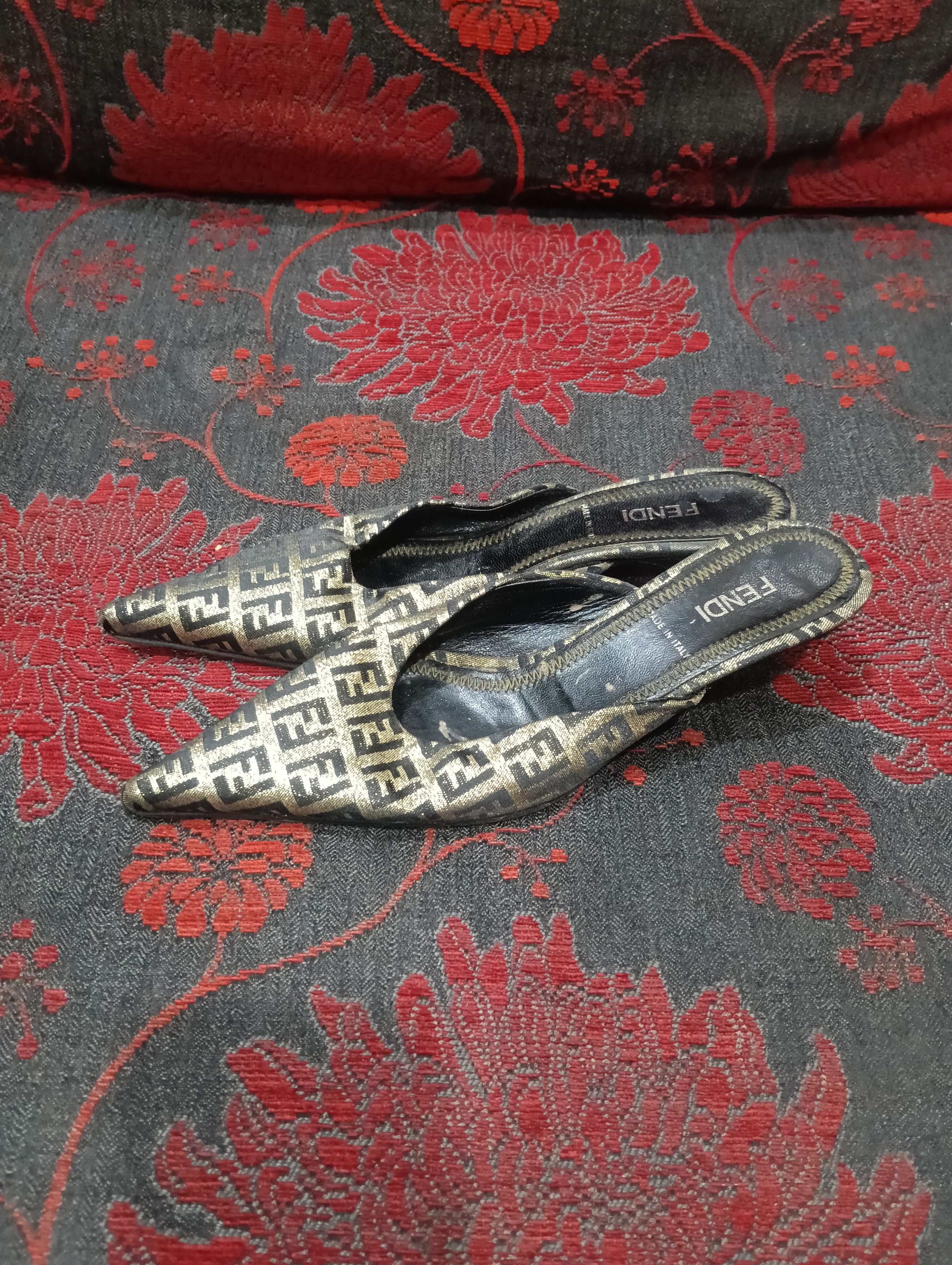 Fendi Vintage Fendi Monogram Vero Cuoio Size US 5 / IT 35 - 2 Thumbnail