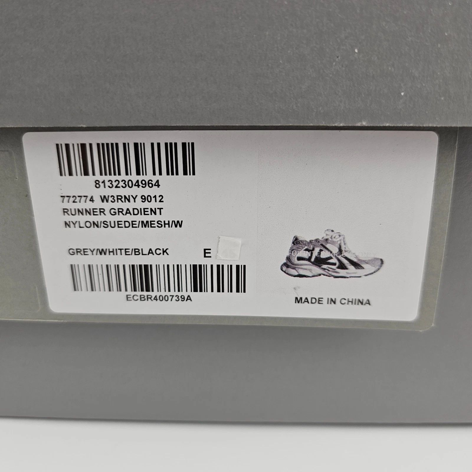 BALENCIAGA Runner Men's Gray Low Top Sneakers New