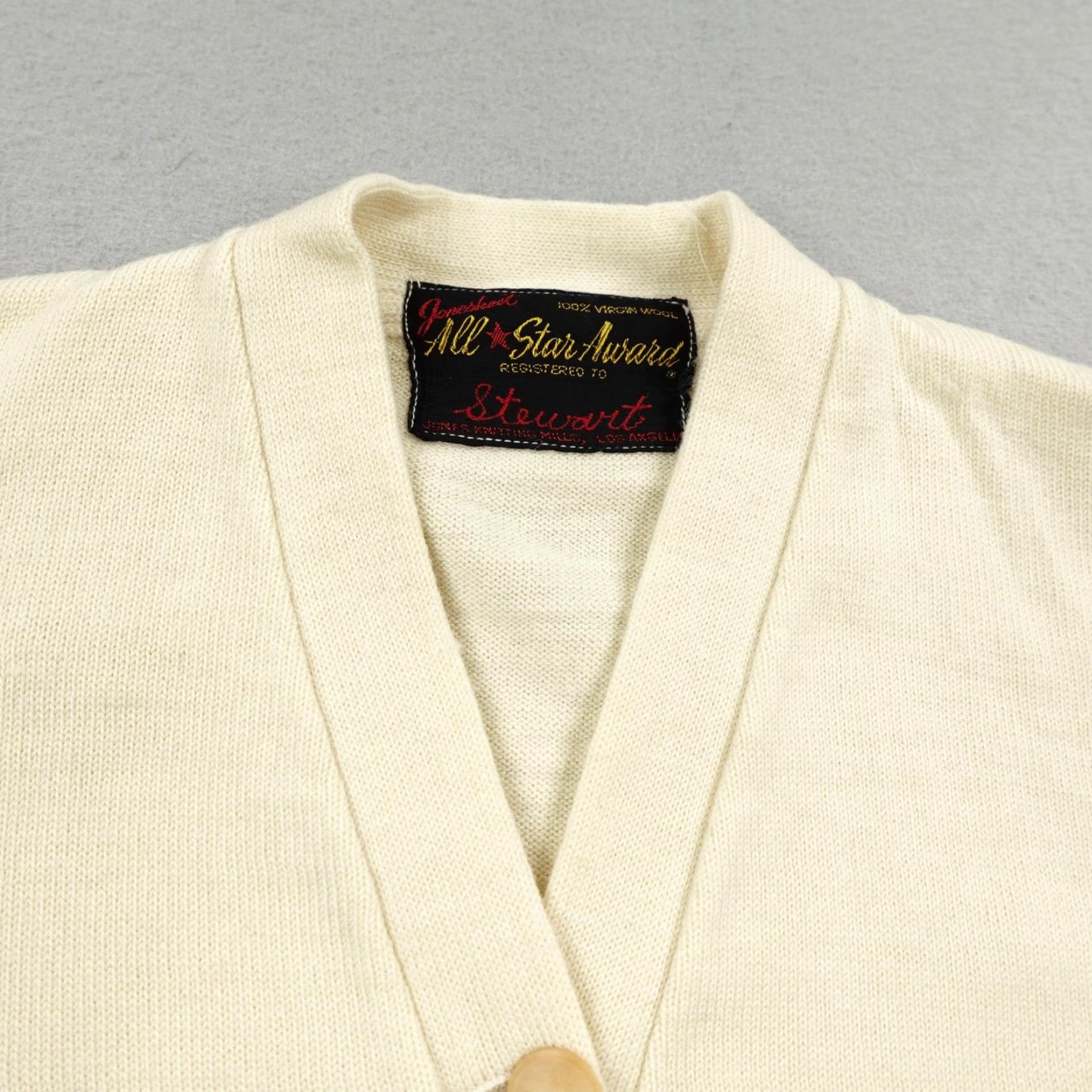 Vintage VINTAGE Jonesknit Cardigan Womens Small Beige Wool Varsity Letterman 50s Pockets Logo Preppy College Womens Size S / US 4 / IT 40 - 2 Thumbnail