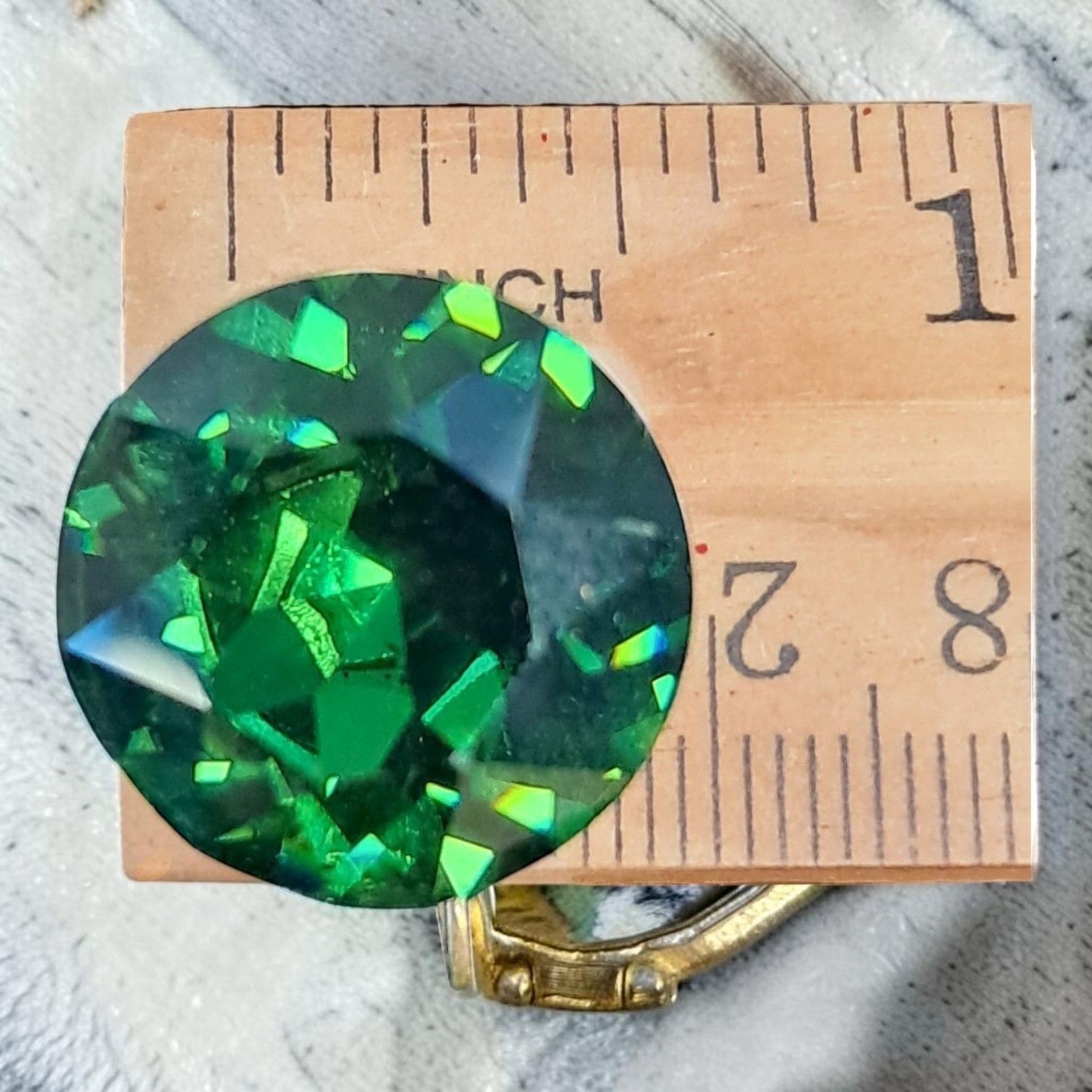 Other Vintage Signed VOGUE NY 1950s Green Faceted Glass Clip On Ea Size ONE SIZE - 7 Thumbnail
