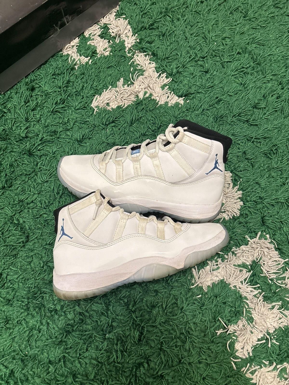 Jordan Brand Jordan 11 High Legend Blue Size US 9 / EU 42 - 3 Thumbnail