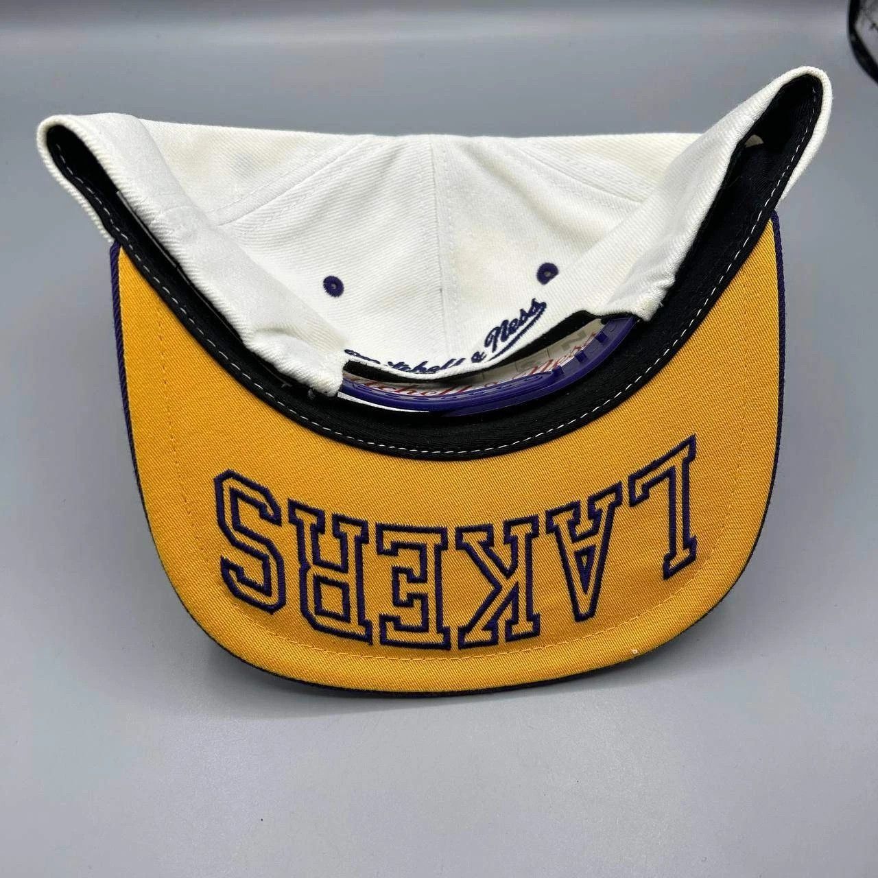 Mitchell & Ness Los Angeles LA Lakers Hat Men White Purple Snap Back Cap Size ONE SIZE - 4 Thumbnail