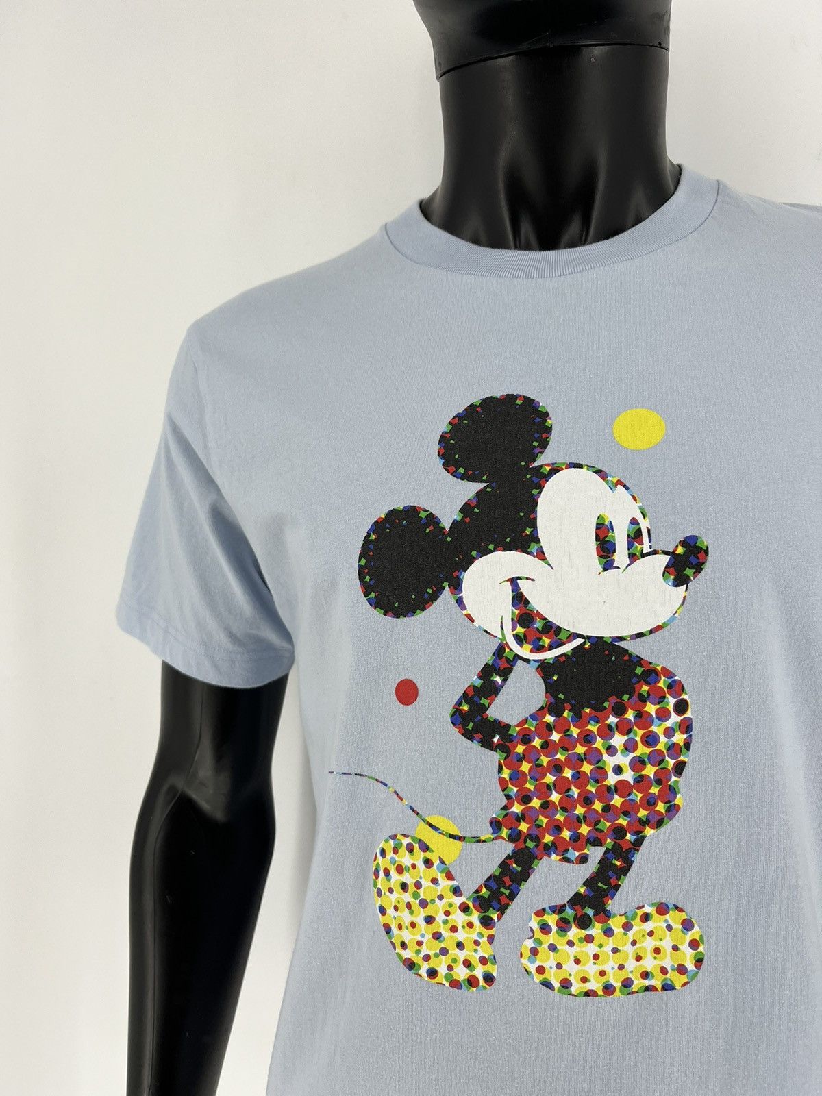 Uniqlo × Vintage Vintage Y2K Mickey Stands UT (Short Sleeve Graphic T-Shirt) Size US M / EU 48-50 / 2 - 6 Thumbnail