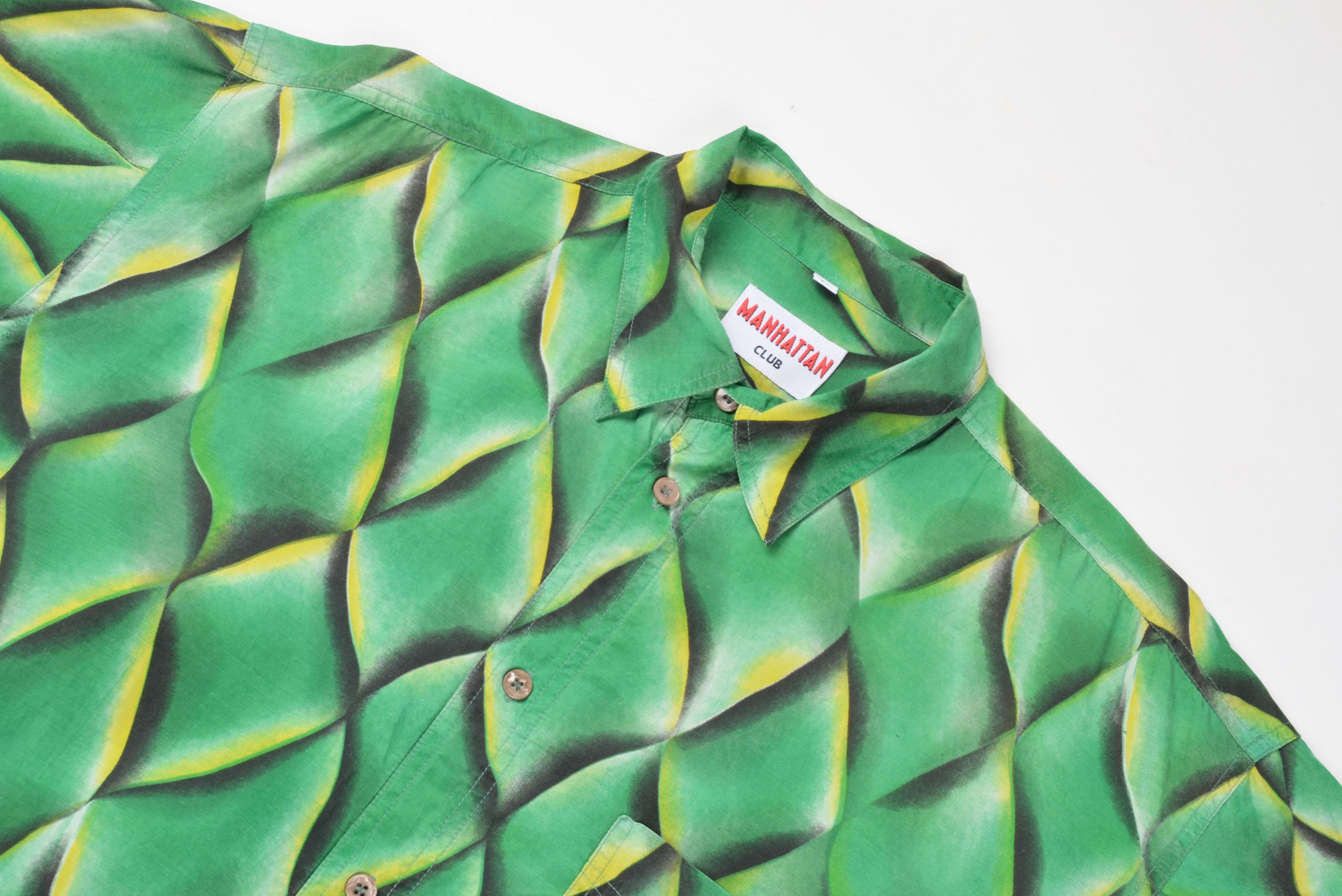 Vintage Vintage Manhattan Short Sleeve Button-Up Shirt Leaf Pattern Size US M / EU 48-50 / 2 - 2 Thumbnail