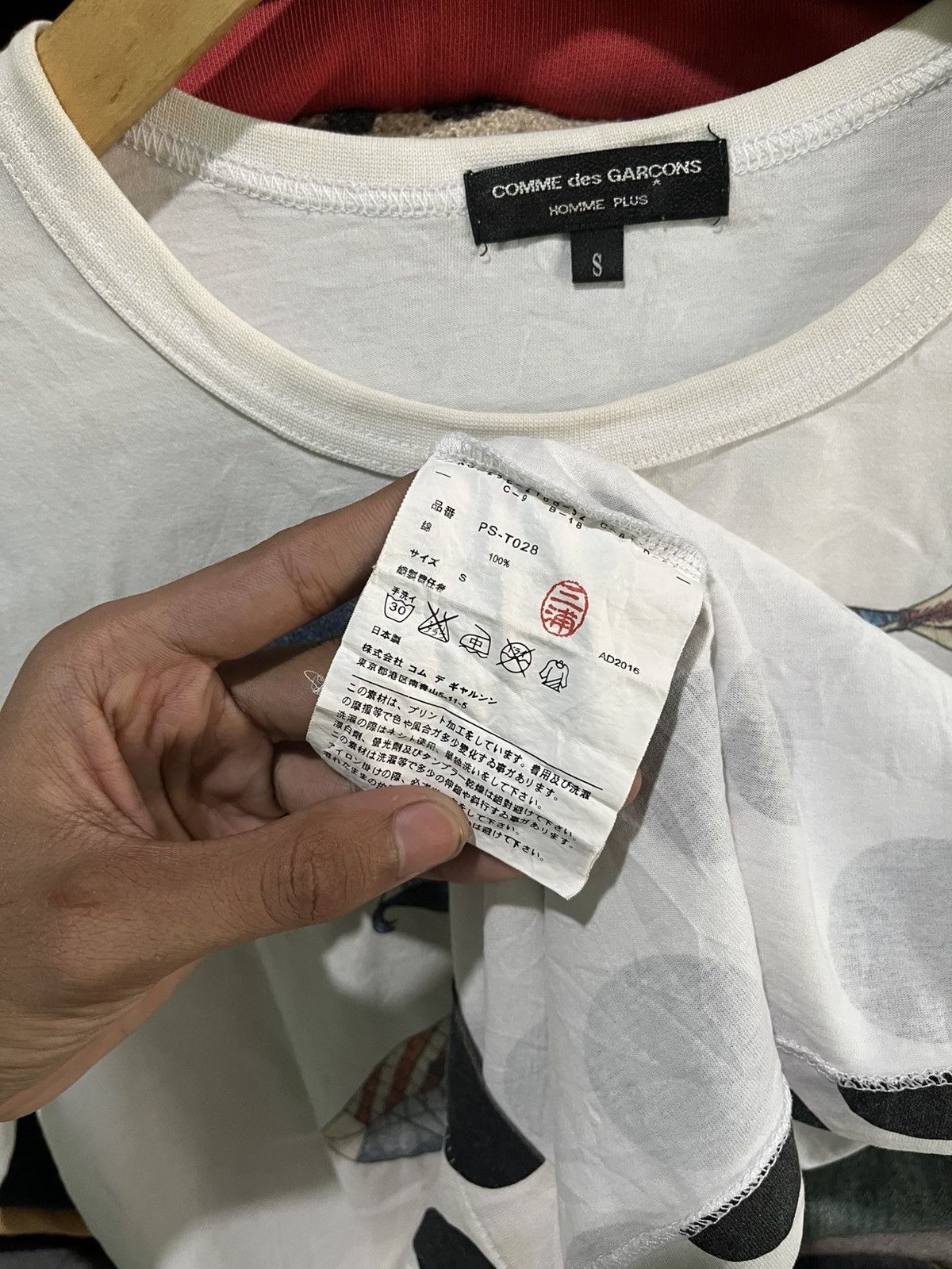 Comme des Garcons Comme Des Garcons Homme Ballon Shortsleeve Size S / US 4 / IT 40 - 6 Thumbnail