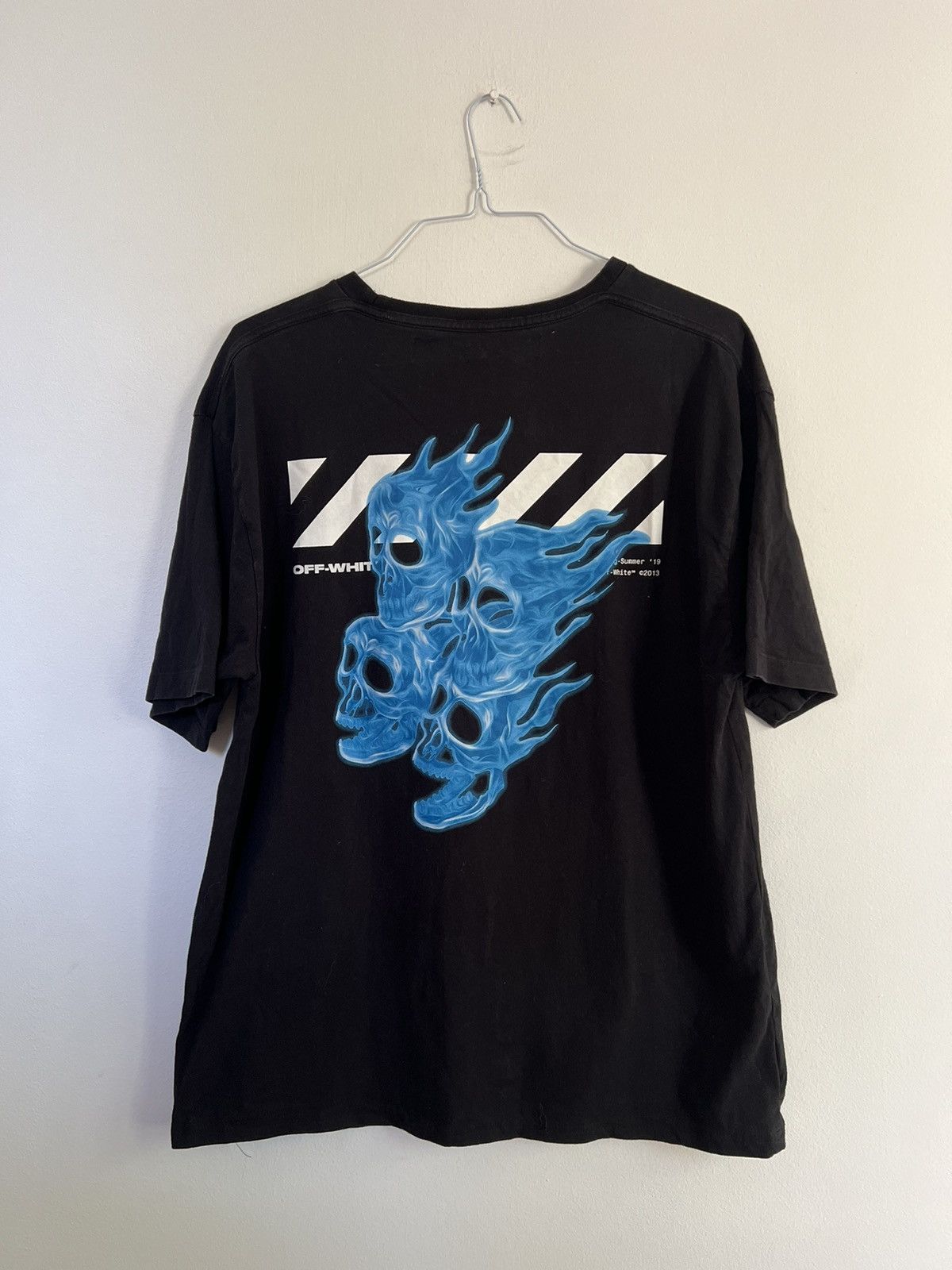 Off white Skulls Logo TEE