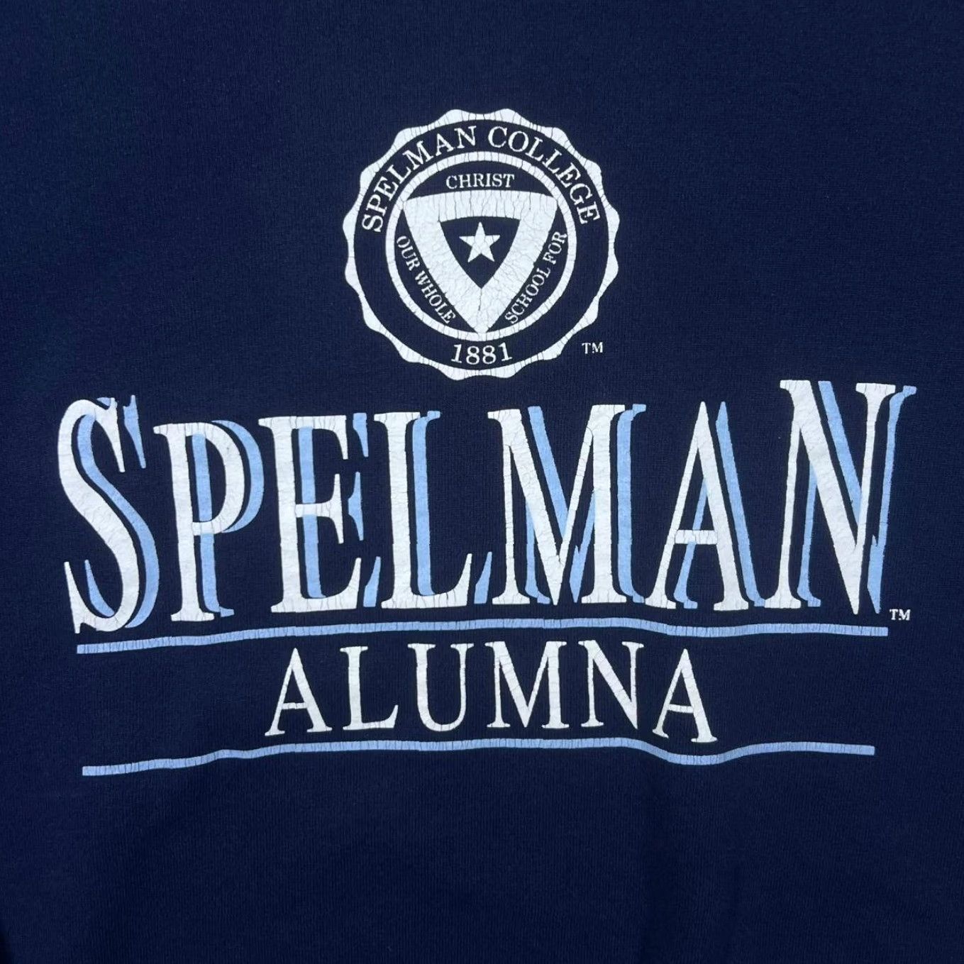 Champion VINTAGE Champion "Spelman Alumna" Spellout Graphic Navy Blue Sweatshirt L Mens Regular Pullover Long Sleeve Size US L / EU 52-54 / 3 - 4 Thumbnail