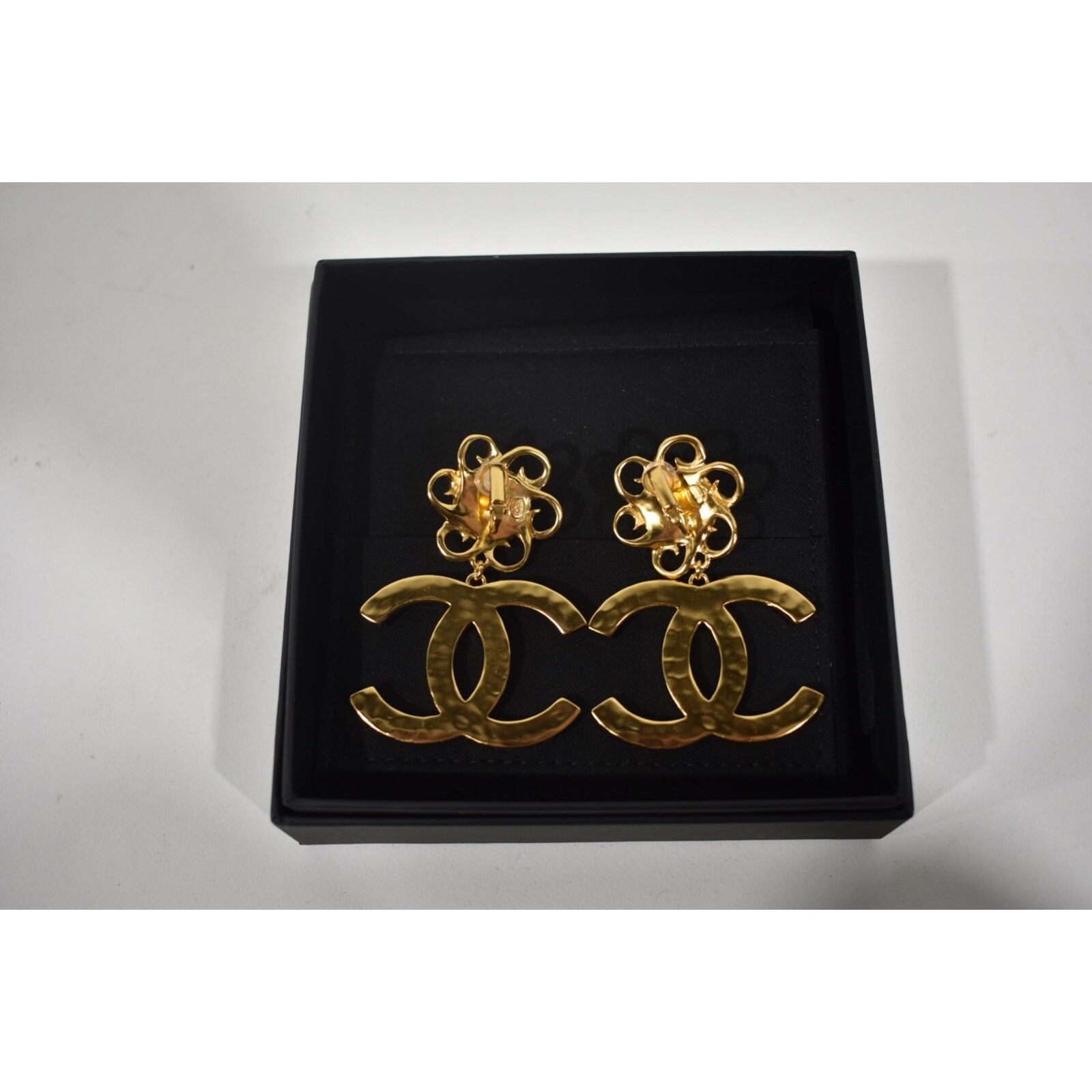 Chanel Chanel Gold White Stripe Dangle Drop Statement Earrings Size ONE SIZE - 8 Thumbnail