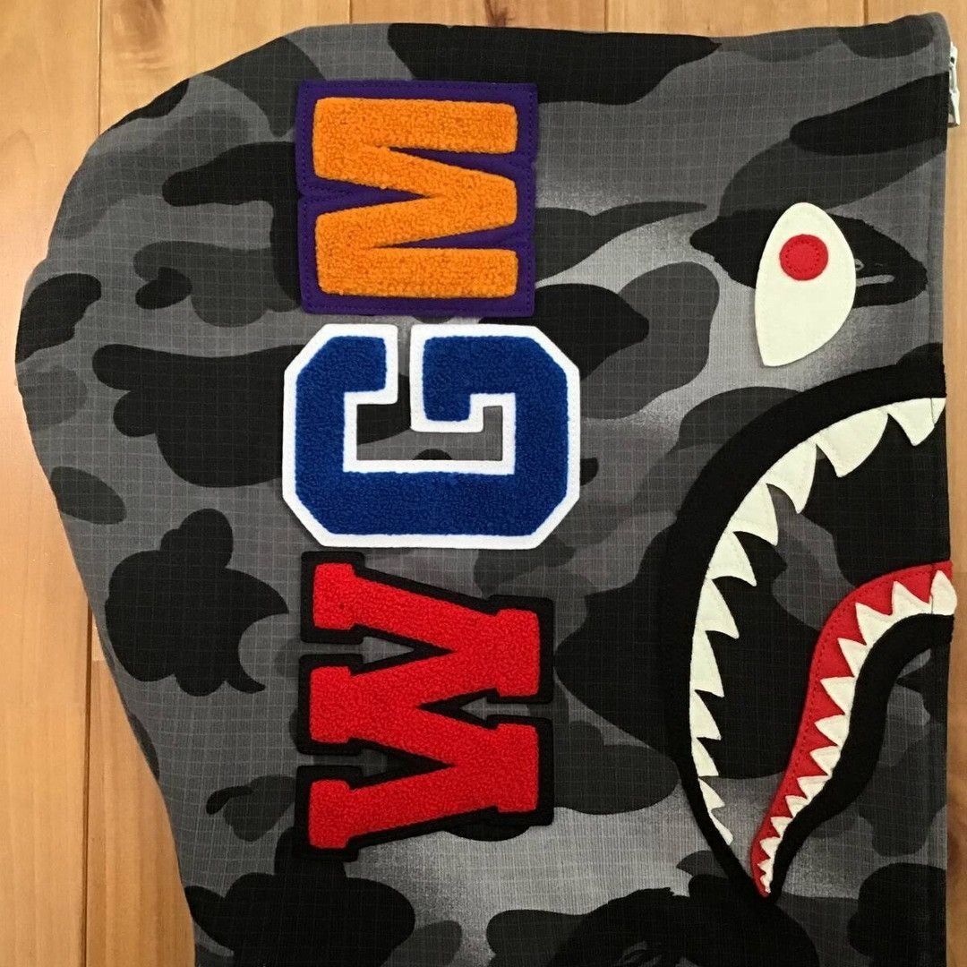 Bape 💫Glow in the dark💫 BAPE Grid camo shark full zip hoodie APE Size US M / EU 48-50 / 2 - 5 Thumbnail