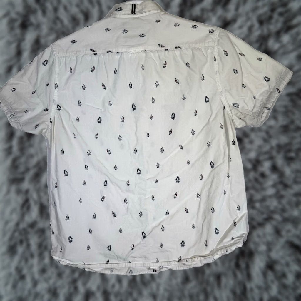 Vintage Cactus Man Shirt XL White Boat Print Slim-Fit 100% Cotton Button-Down Mens Size US XL / EU 56 / 4 - 1 Thumbnail