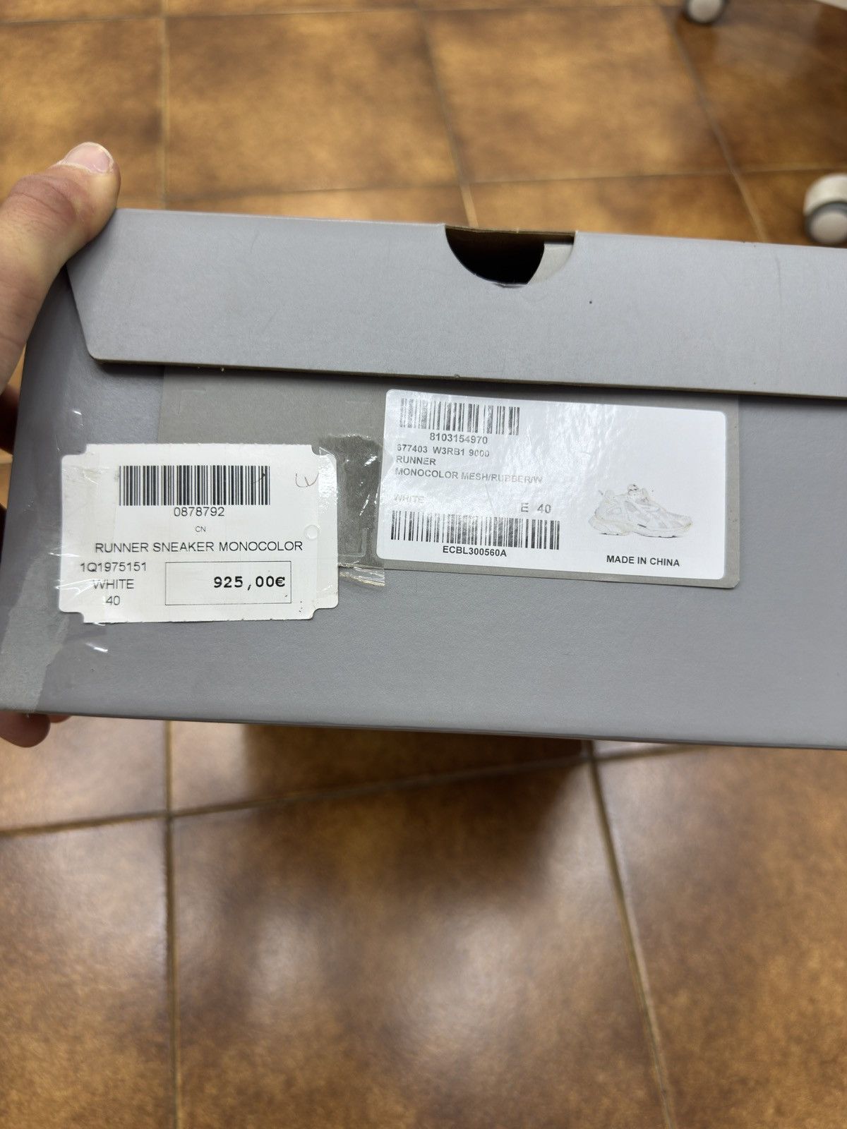 Balenciaga Balenciaga runner sneaker white Size US 7 / EU 40 - 9 Thumbnail