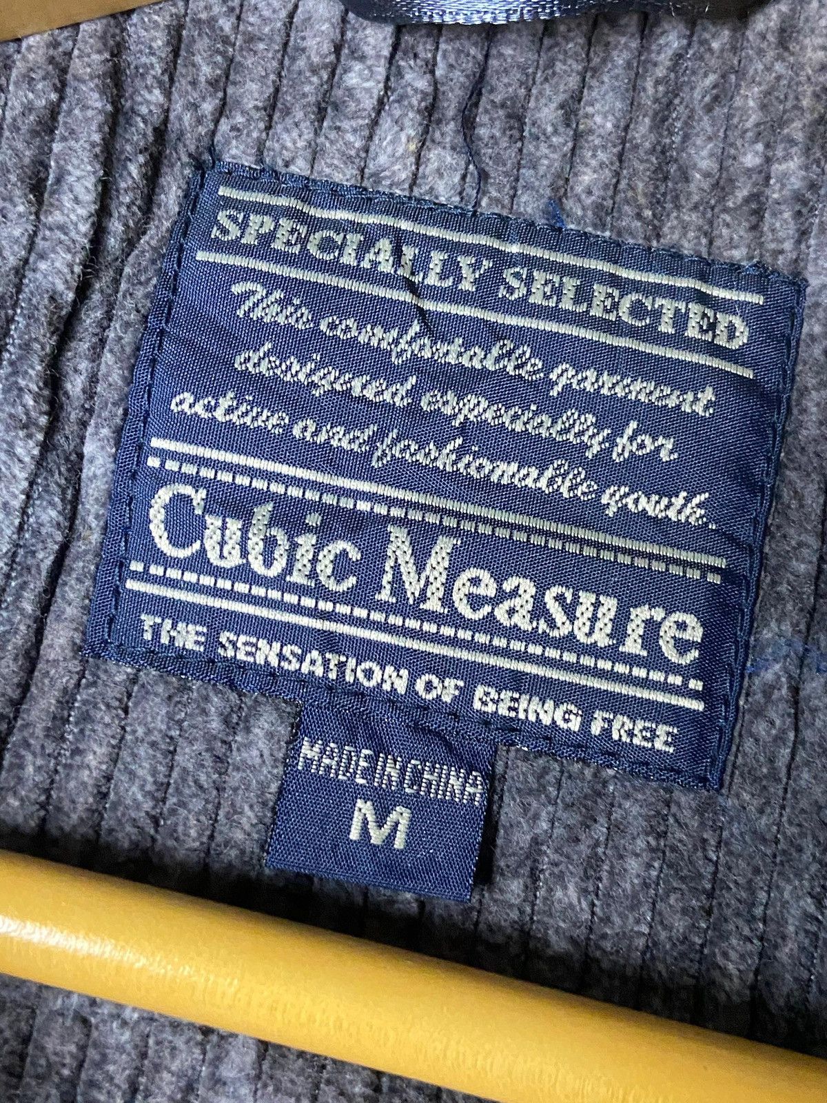 Japanese Brand Cubic Measure Multi pocket Corduroy Jacket (160) Size US M / EU 48-50 / 2 - 7 Thumbnail