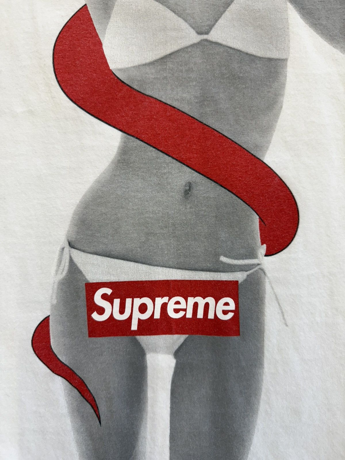 Kaws × Supreme 2008 Supreme Original Fake Kate Moss 10th Anniversary Tee Size US L / EU 52-54 / 3 - 5 Thumbnail