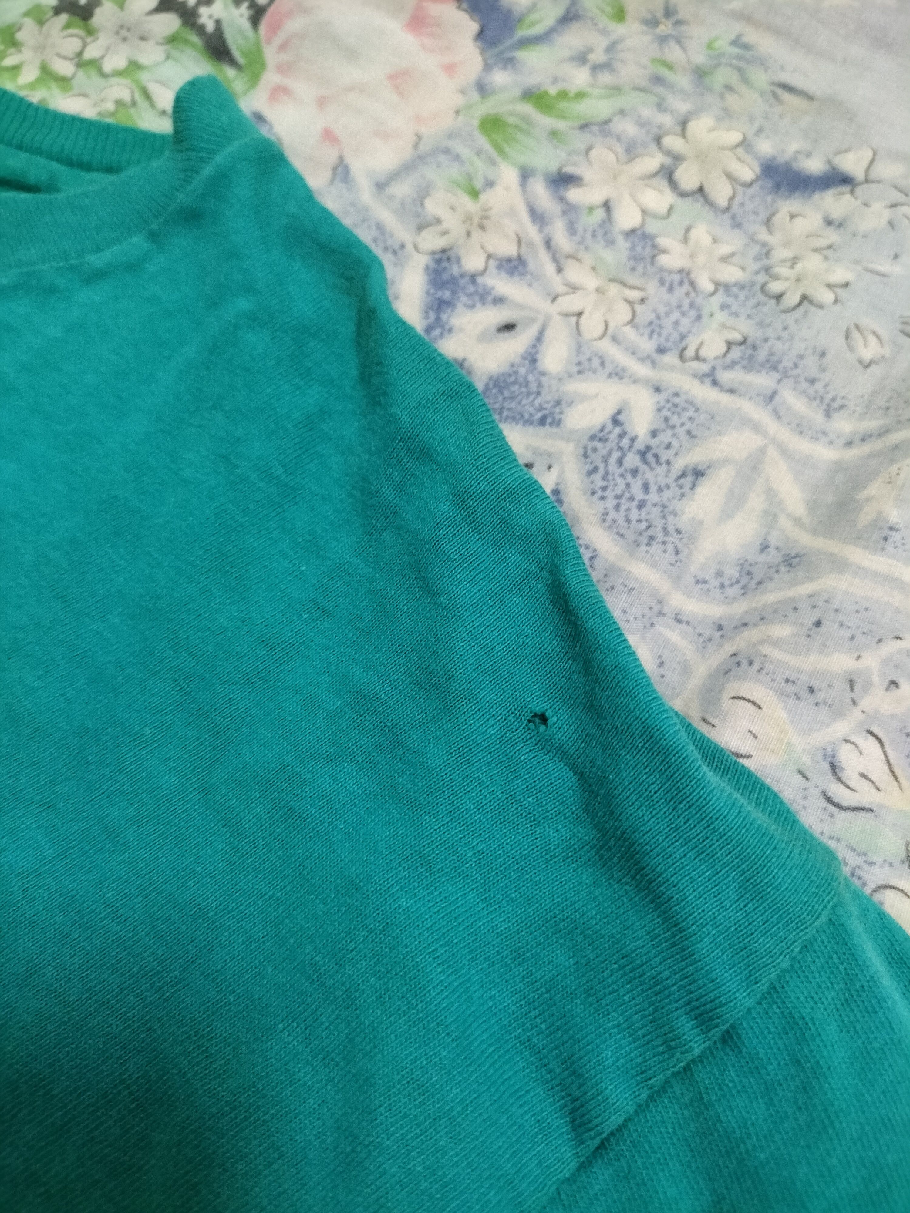 Vintage Vintage 80s Plain Tee Green Sky colour street fashion hanes Size US L / EU 52-54 / 3 - 8 Thumbnail