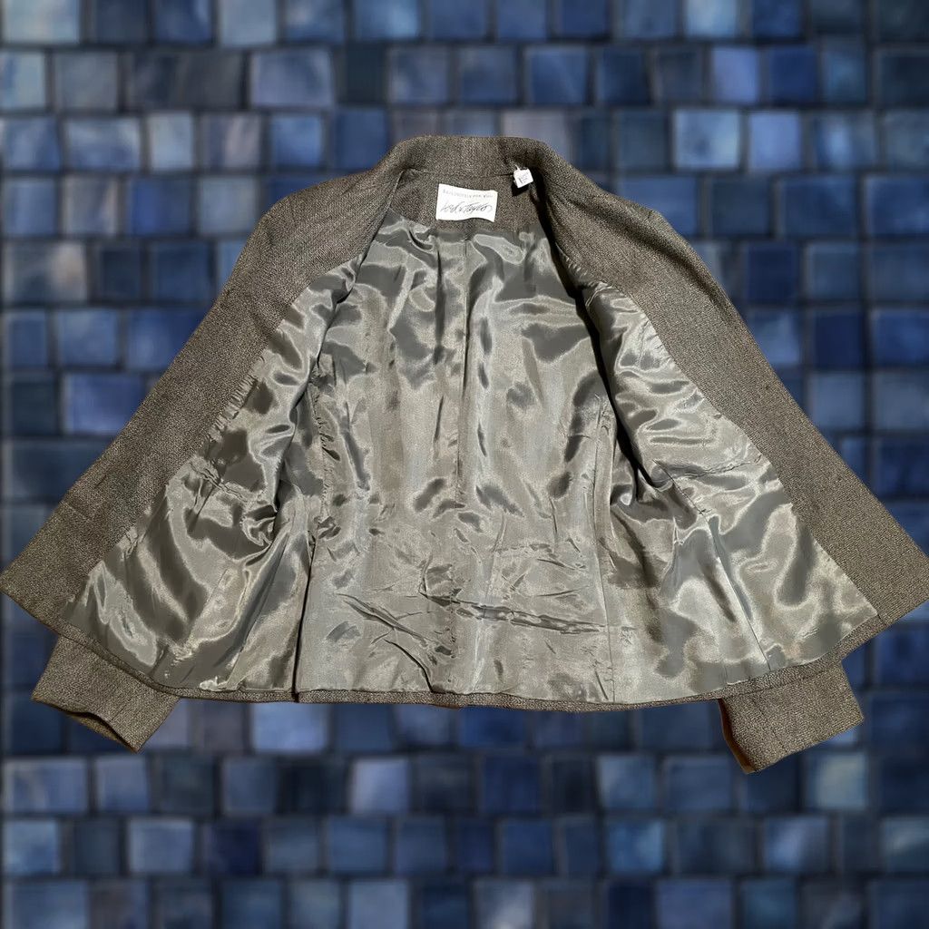 Lord & Taylor LORD & TAYLOR Blazer Jacket Women Size 6 Green Rayon Viscose Button Pockets All Seasons Dressy Casual Travel Workwear Modern Size M / US 6-8 / IT 42-44 - 1 Thumbnail