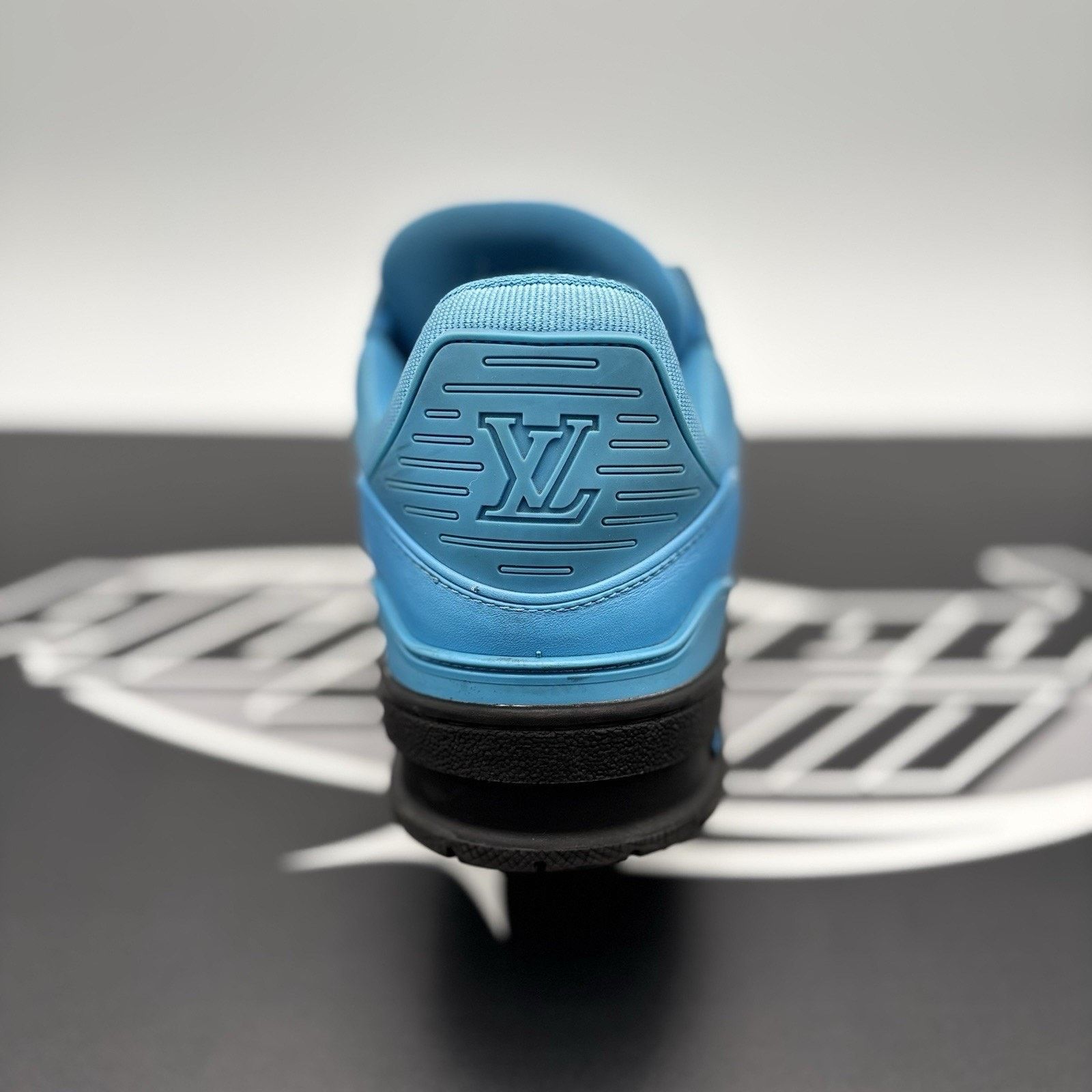 Louis Vuitton (8-8.5 US) Louis Vuitton Trainer ' Blue Black ' | GOOD COND! Size US 8.5 / EU 41-42 - 3 Thumbnail