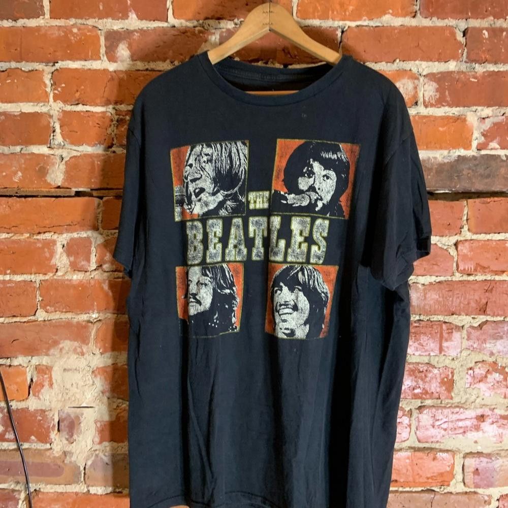Designer Beatles Xlarge black graphic preowned T-shirt Size US XL / EU 56 / 4 - 2 Thumbnail