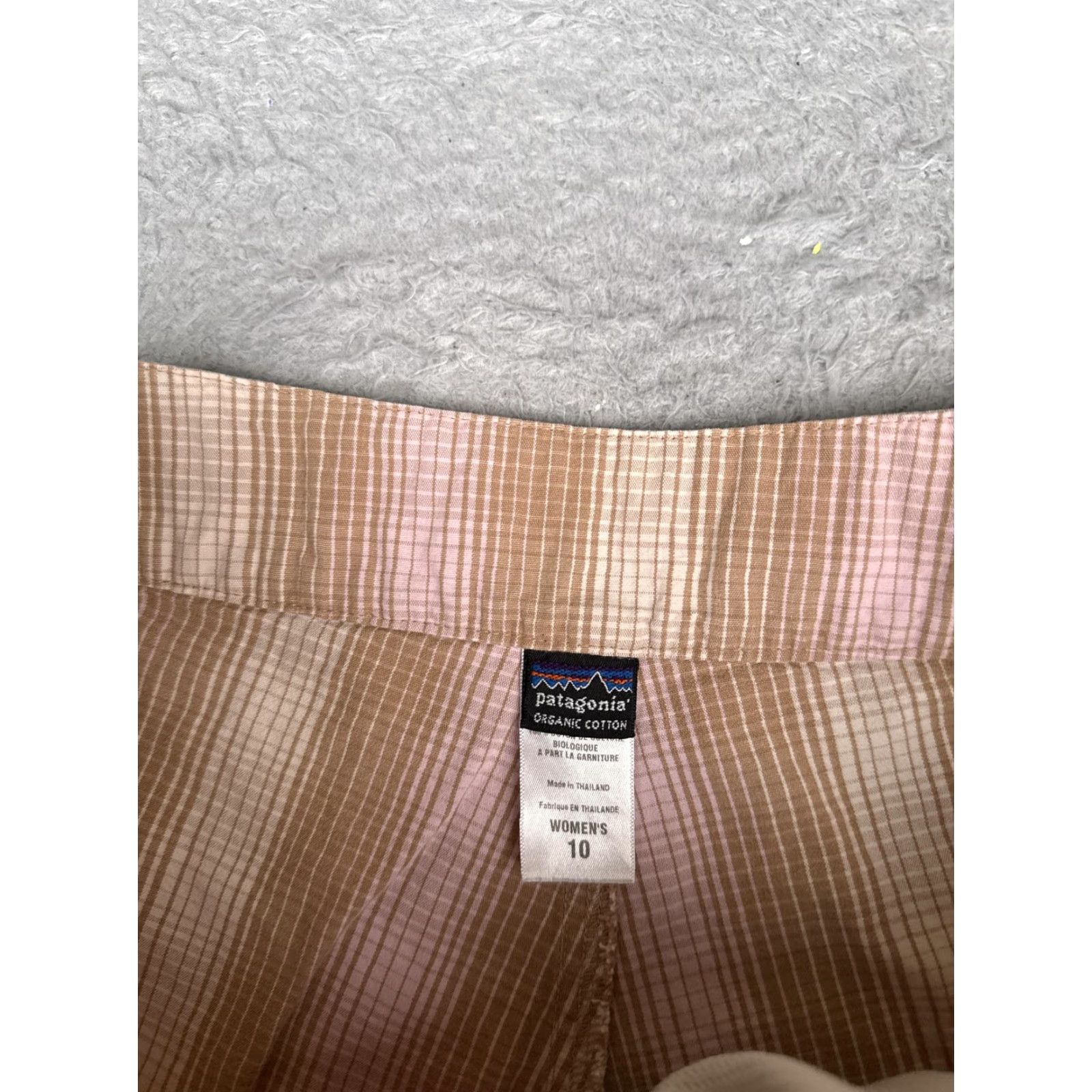 Patagonia Patagonia Shorts Womens 10 Brown Striped Organic Cotton Hiking Outdoor Chino Casual Womens 10 Brown Striped Pattern, Outdoor Size 32" / US 10 / IT 46 - 7 Thumbnail