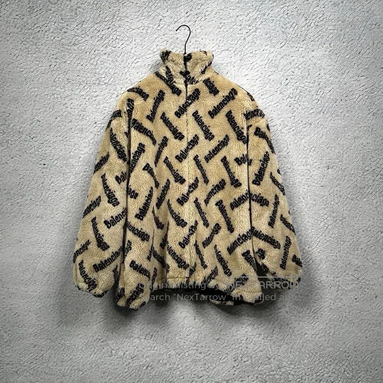 Balenciaga Beige letter all-printed logo high-neck zip-up