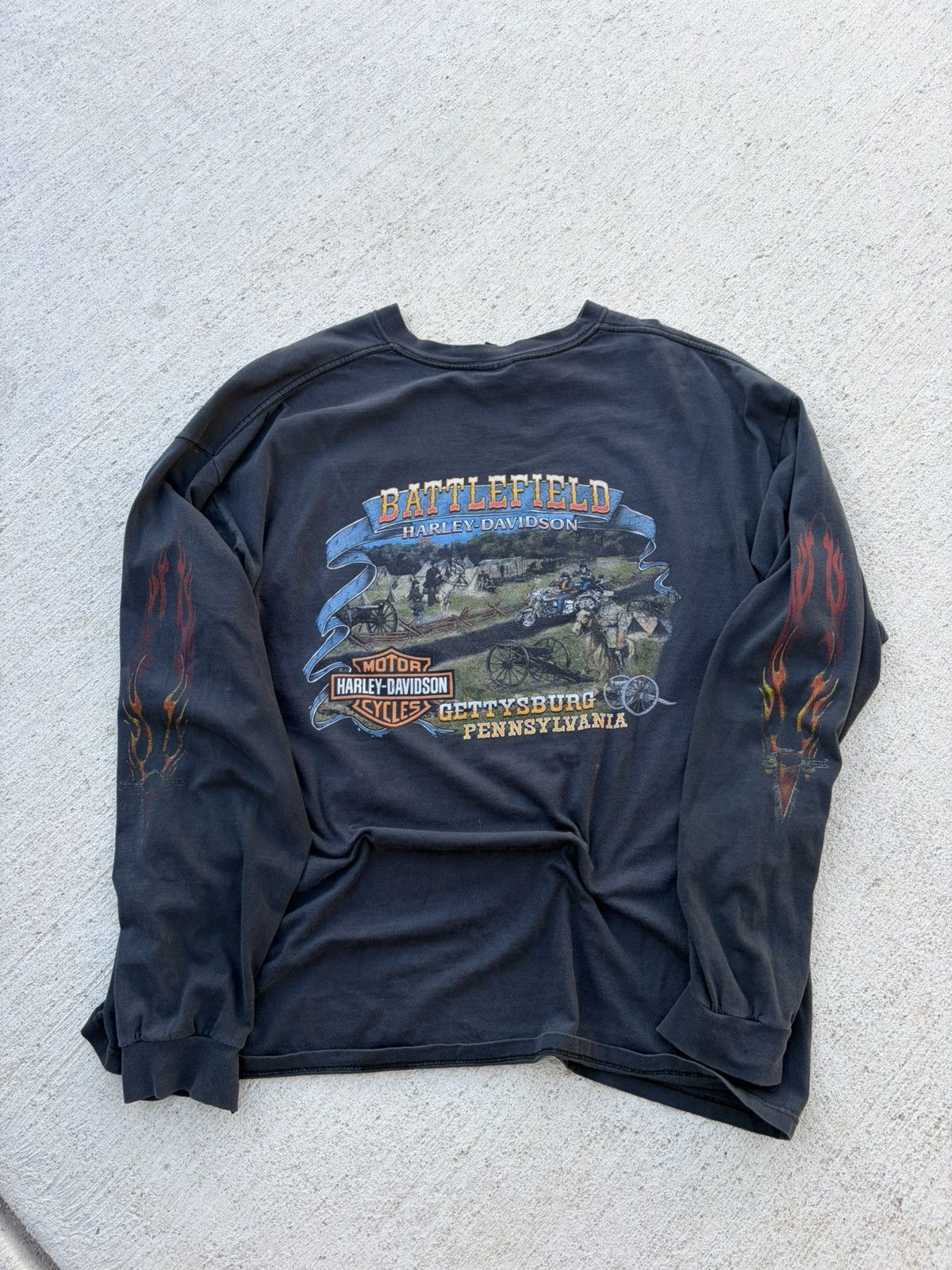 Harley Davidson Vintage Harley Davidson Flames Chrome Longsleeve Faded Size US XL / EU 56 / 4 - 2 Thumbnail