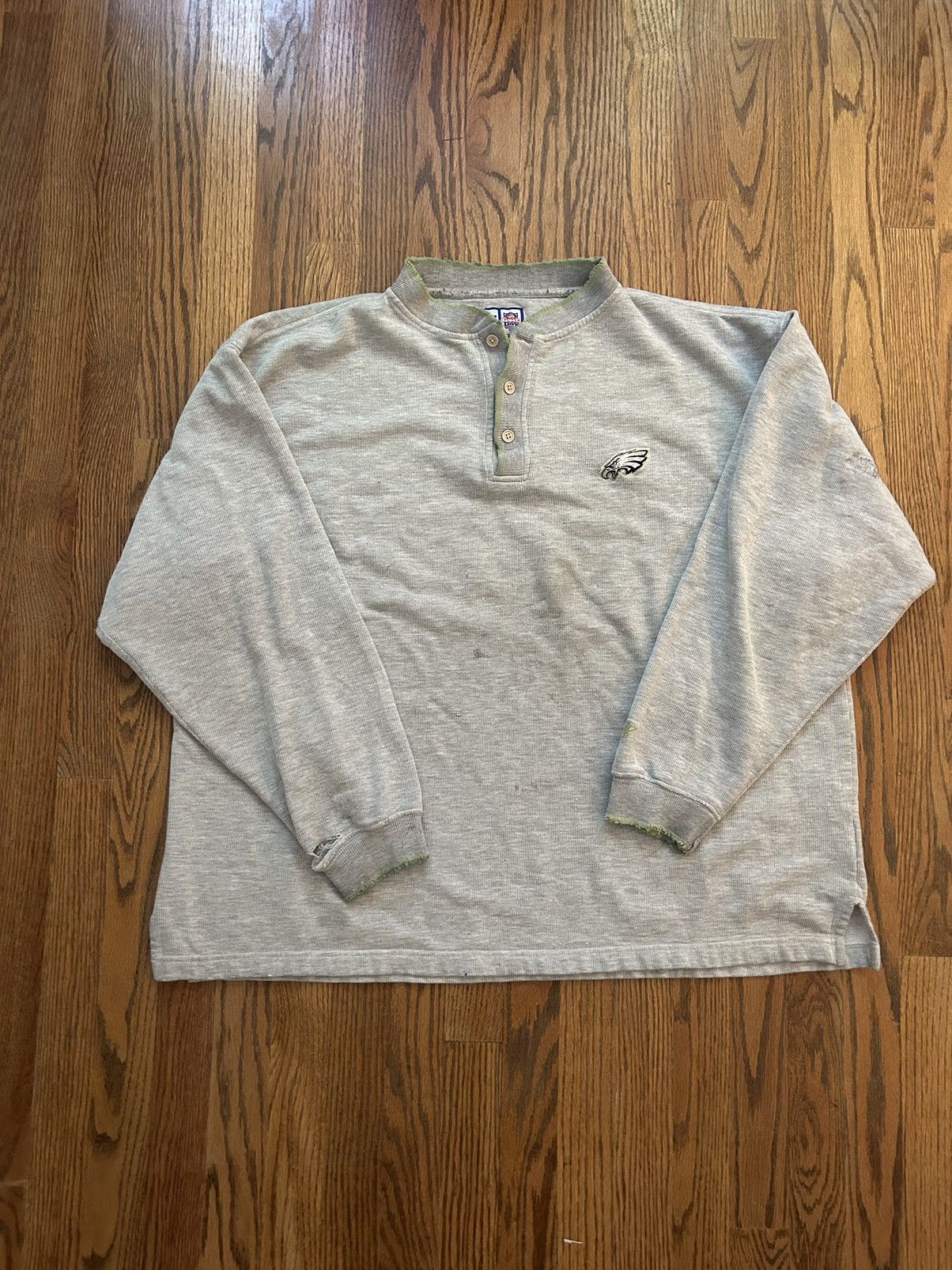 NFL Vintage eagles sweatshirt Size US XL / EU 56 / 4 - 1 Thumbnail