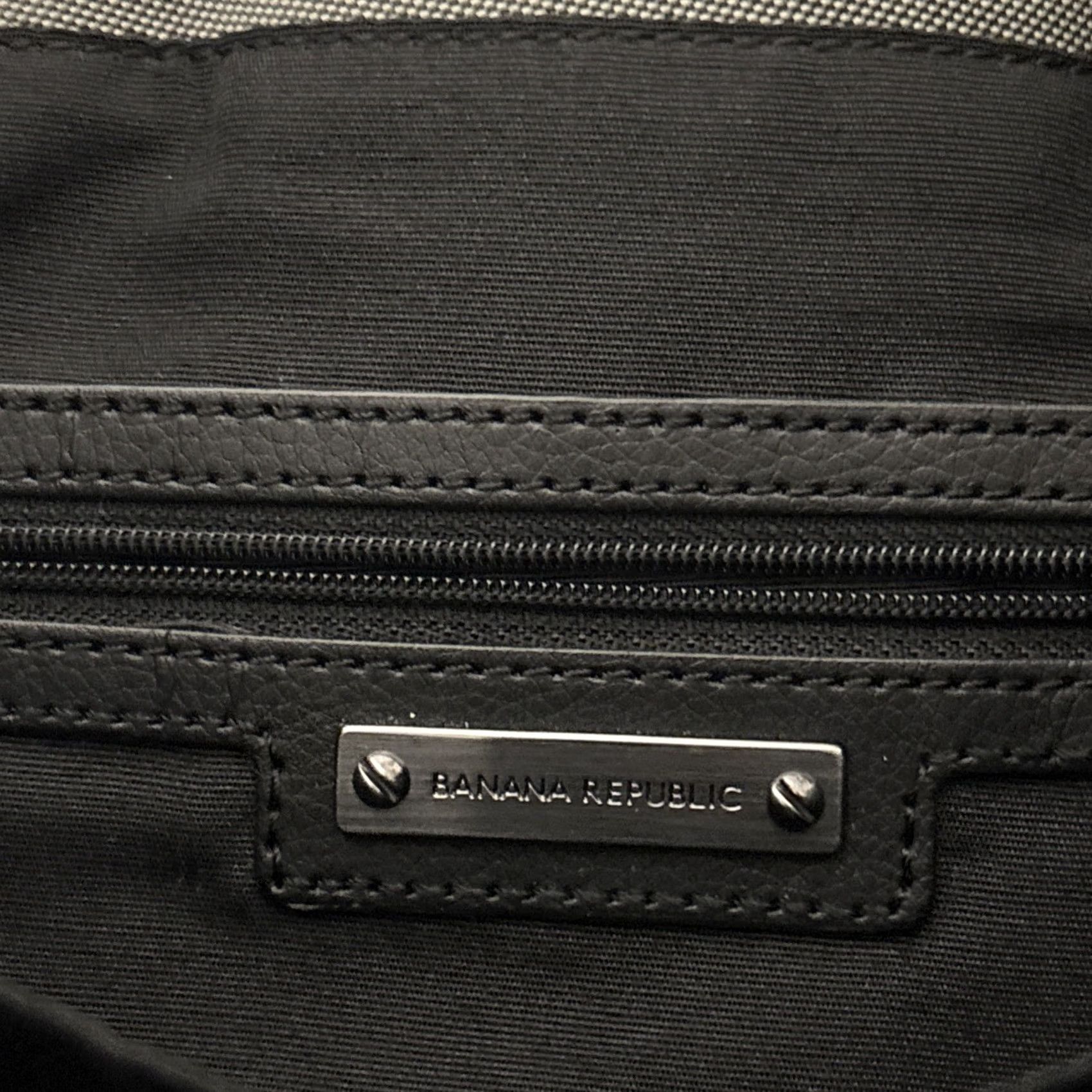 Banana Republic Banana Republic Messenger Bag Gray 2012 Men Medium Nylon Canvas Laptop Adjustable Pockets Shoulder Size ONE SIZE - 3 Thumbnail