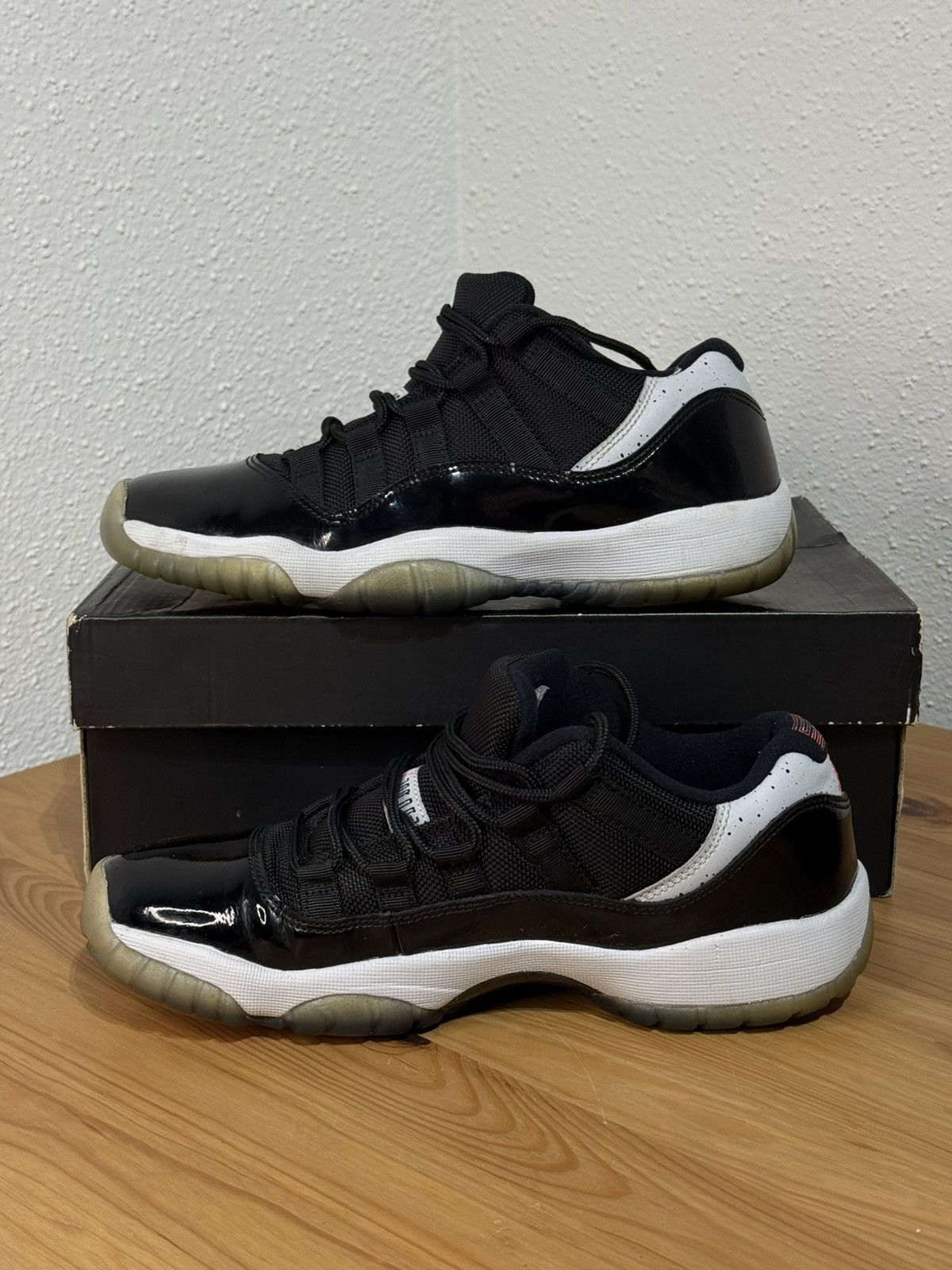Jordan Brand × Nike Jordan 11 Retro Low Infrared 23 size 5.5Y women’s 7.5 Size US 7.5 / IT 37.5 - 7 Thumbnail