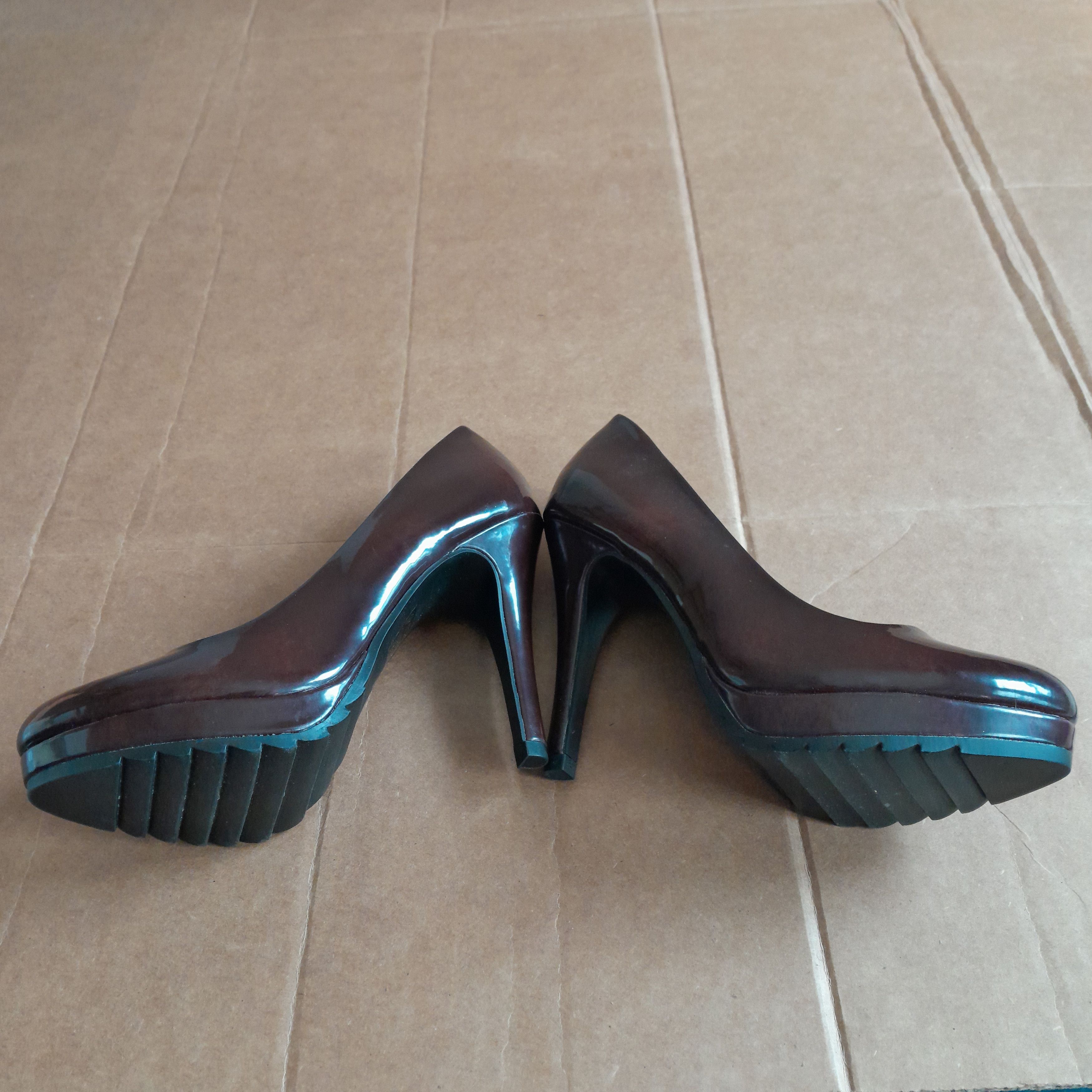 Call It Spring Call It Spring Women’s Glossy Brown 4.5in. Platform Heels Size US 7 / IT 37 - 7 Thumbnail