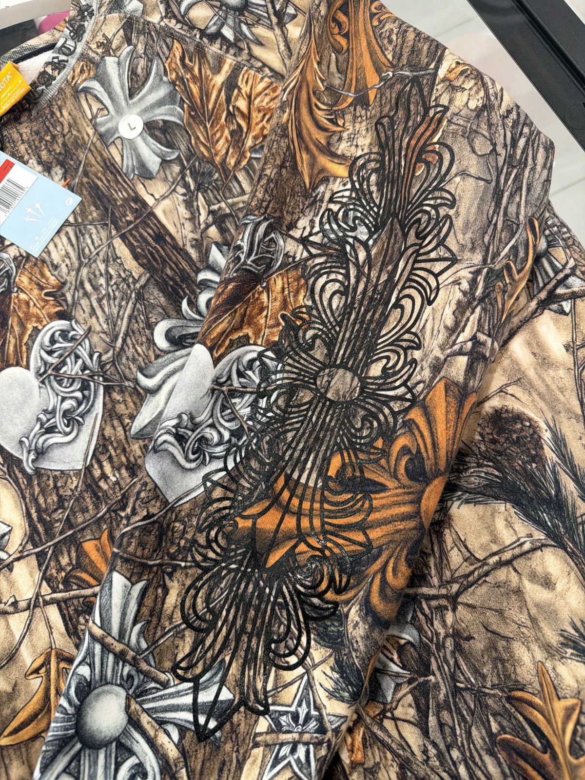 Chrome Hearts × NOCTA × Nike Chrome Hearts Nocta Tree Camo Horseshoe Crewneck Size US L / EU 52-54 / 3 - 3 Thumbnail