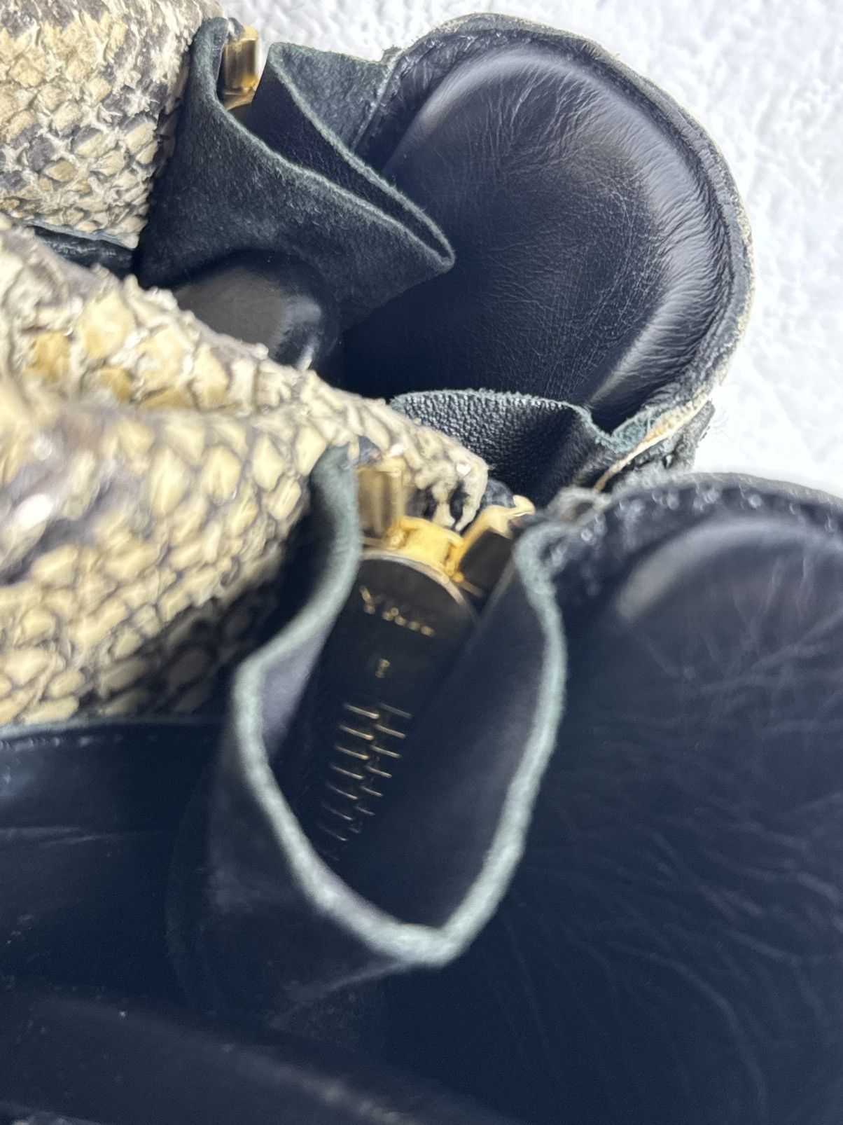 Giuseppe Zanotti Guiseppe Zanotti High Top Sneakers Size 36 Size US 6 / IT 36 - 12 Thumbnail